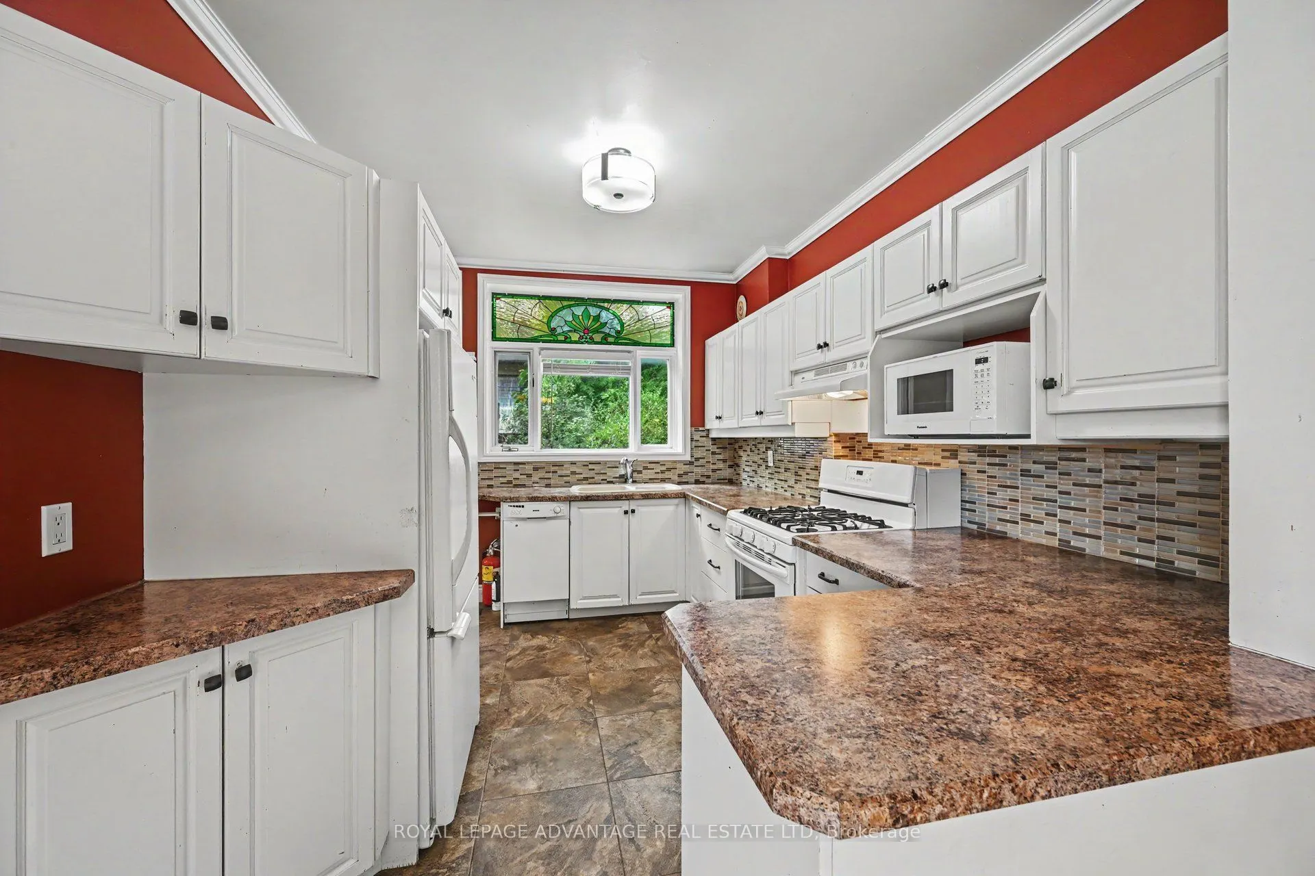 14 Beckwith Street E