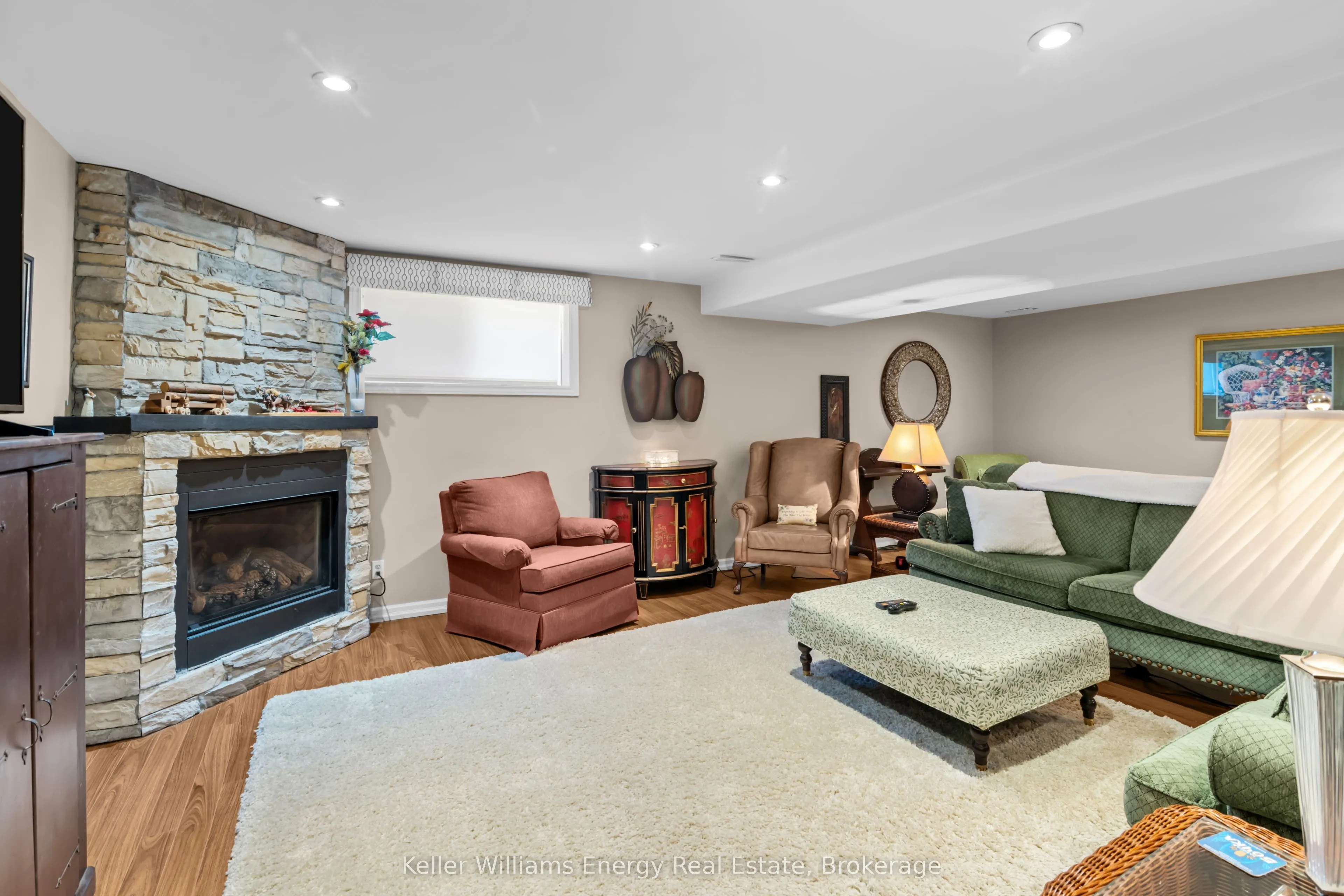 18 Applewood Drive