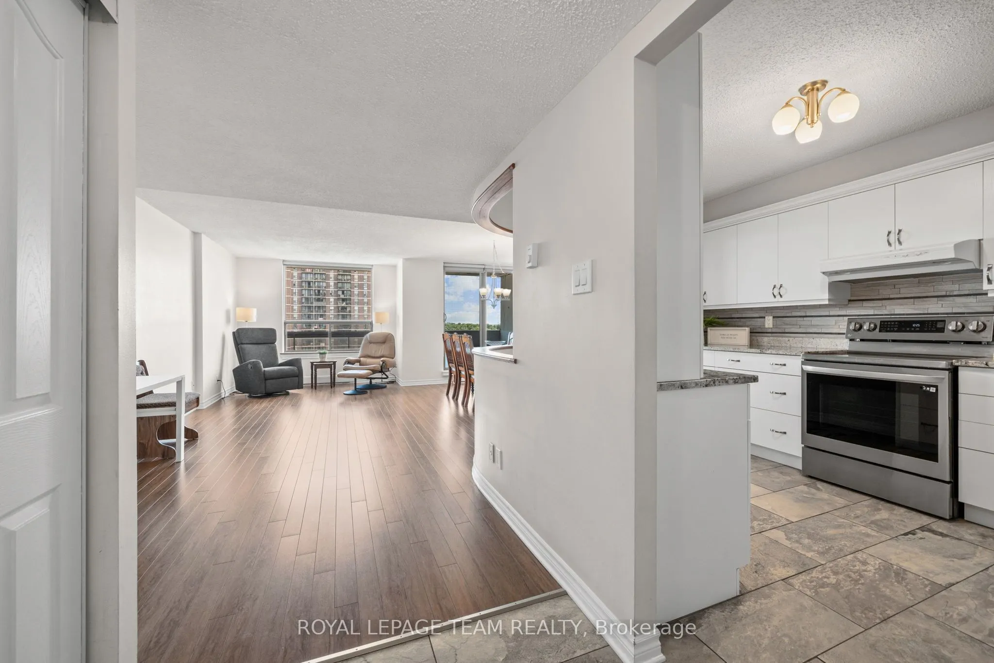 200 Lafontaine Avenue #1003