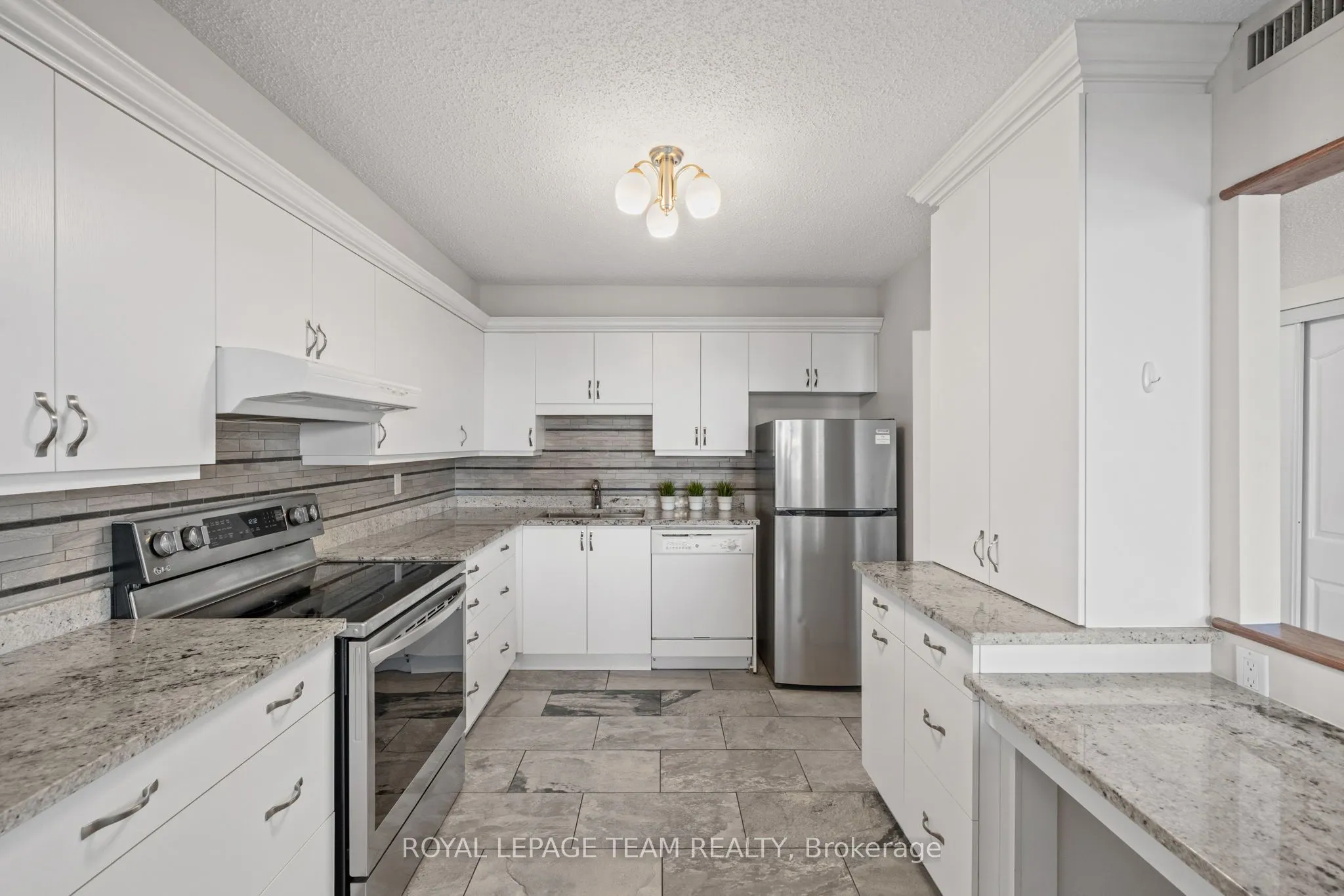200 Lafontaine Avenue #1003