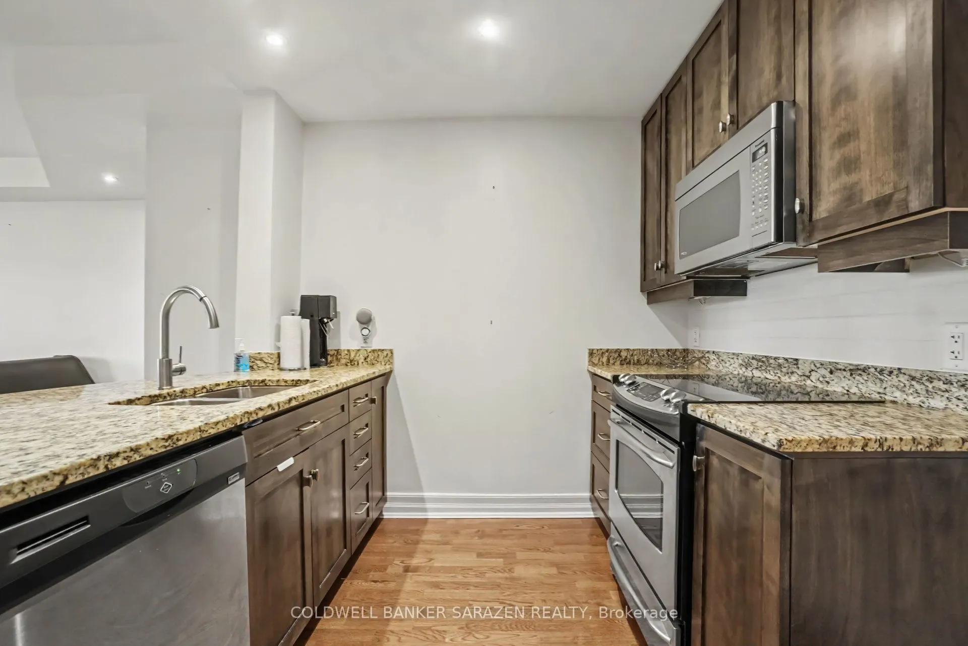 320 Mcleod Street #701