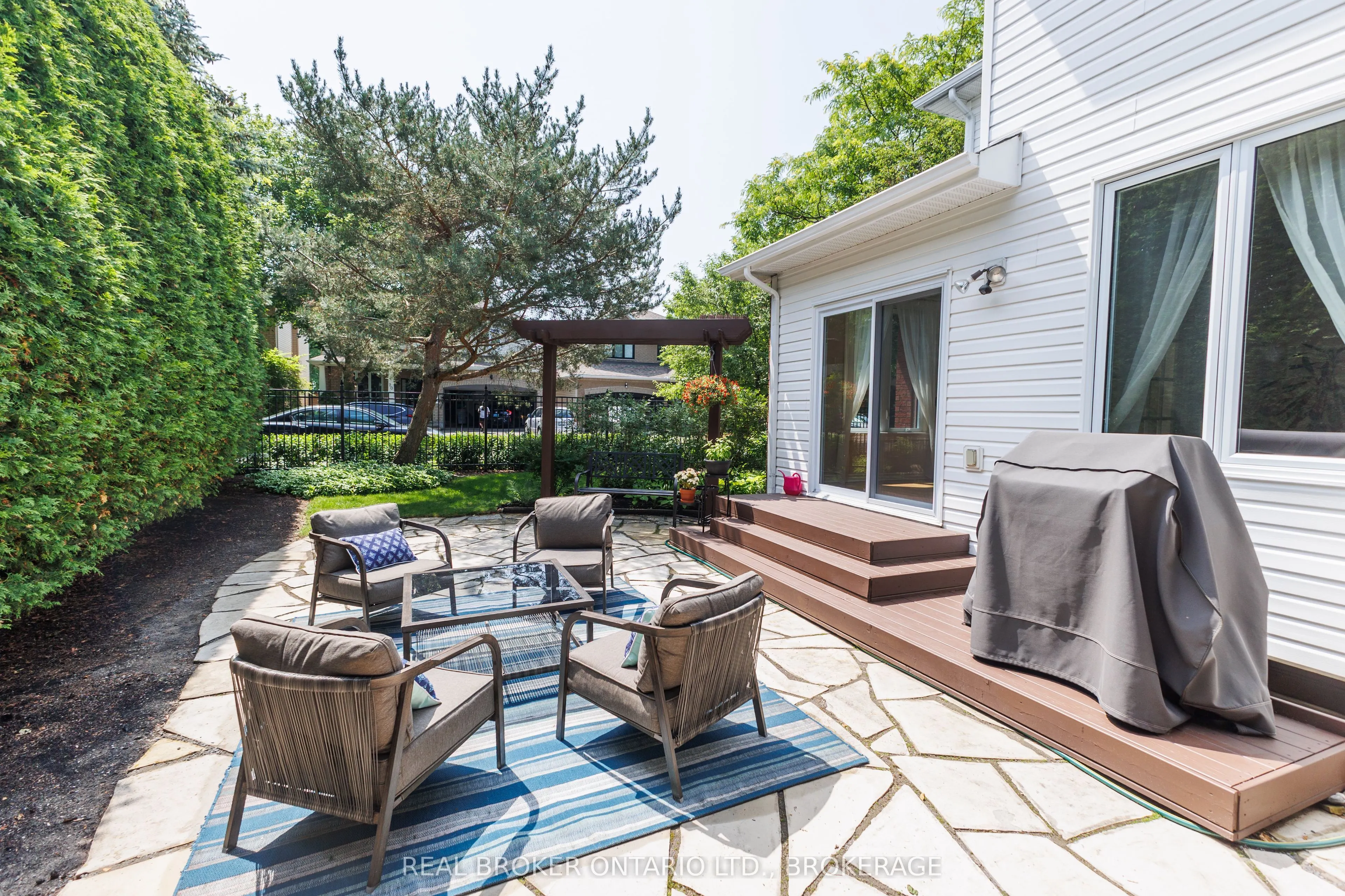 11 Redbridge Crescent