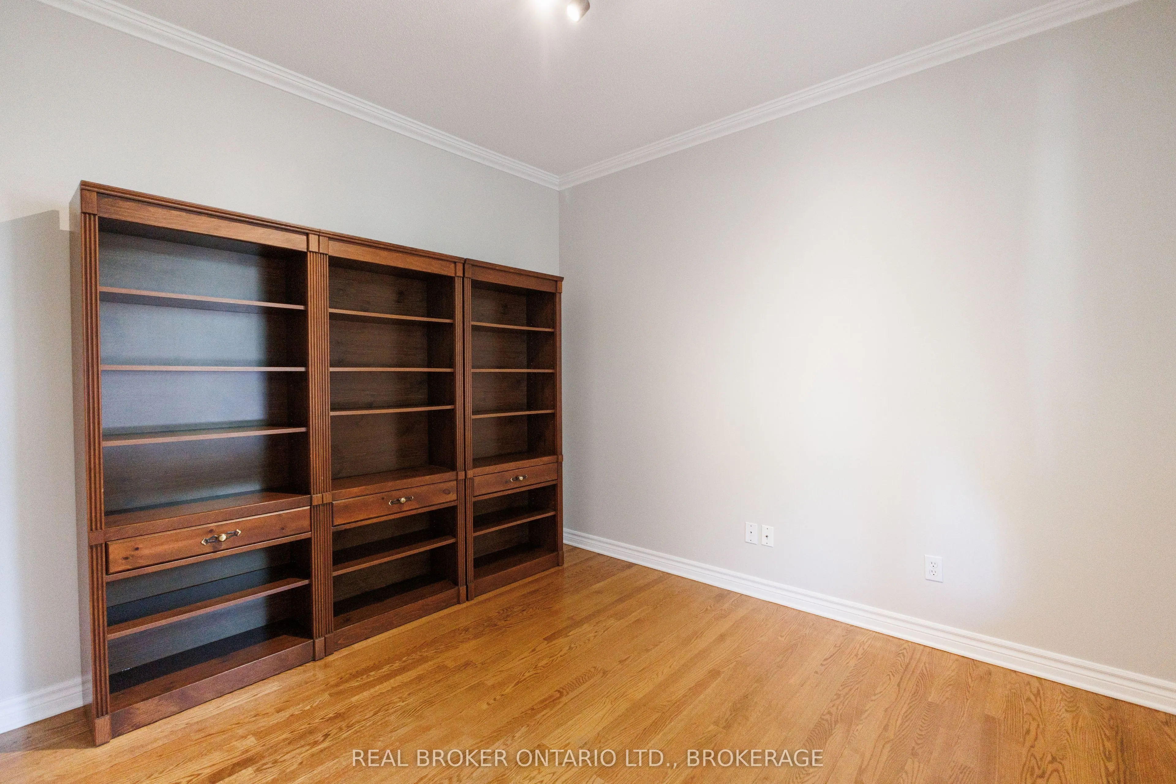 11 Redbridge Crescent
