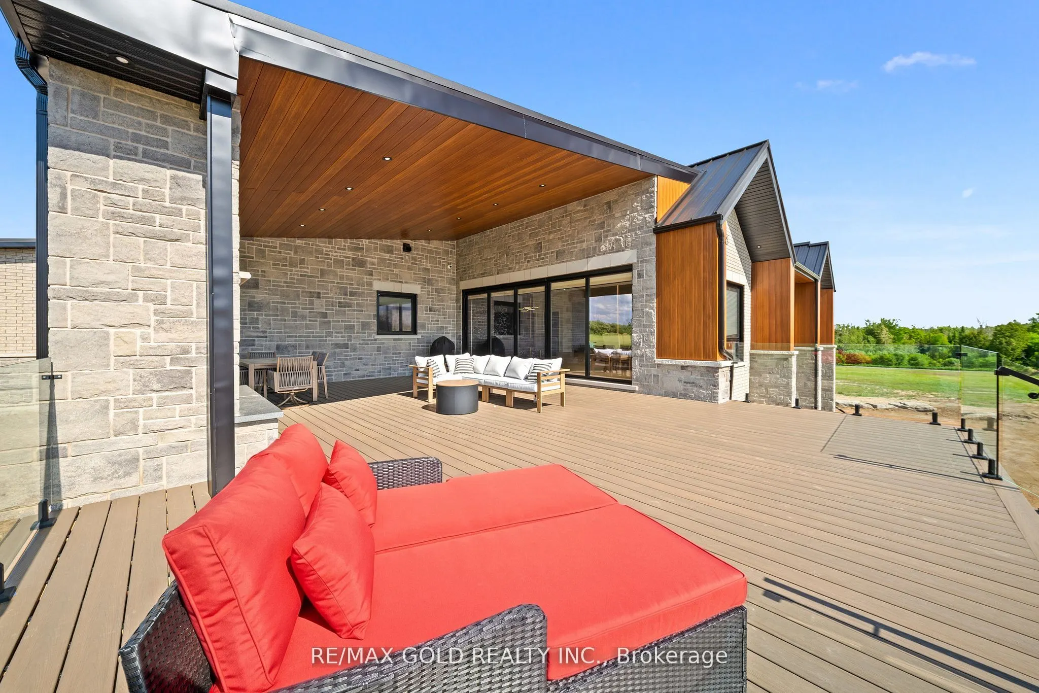 554068 Mono Amaranth Townline