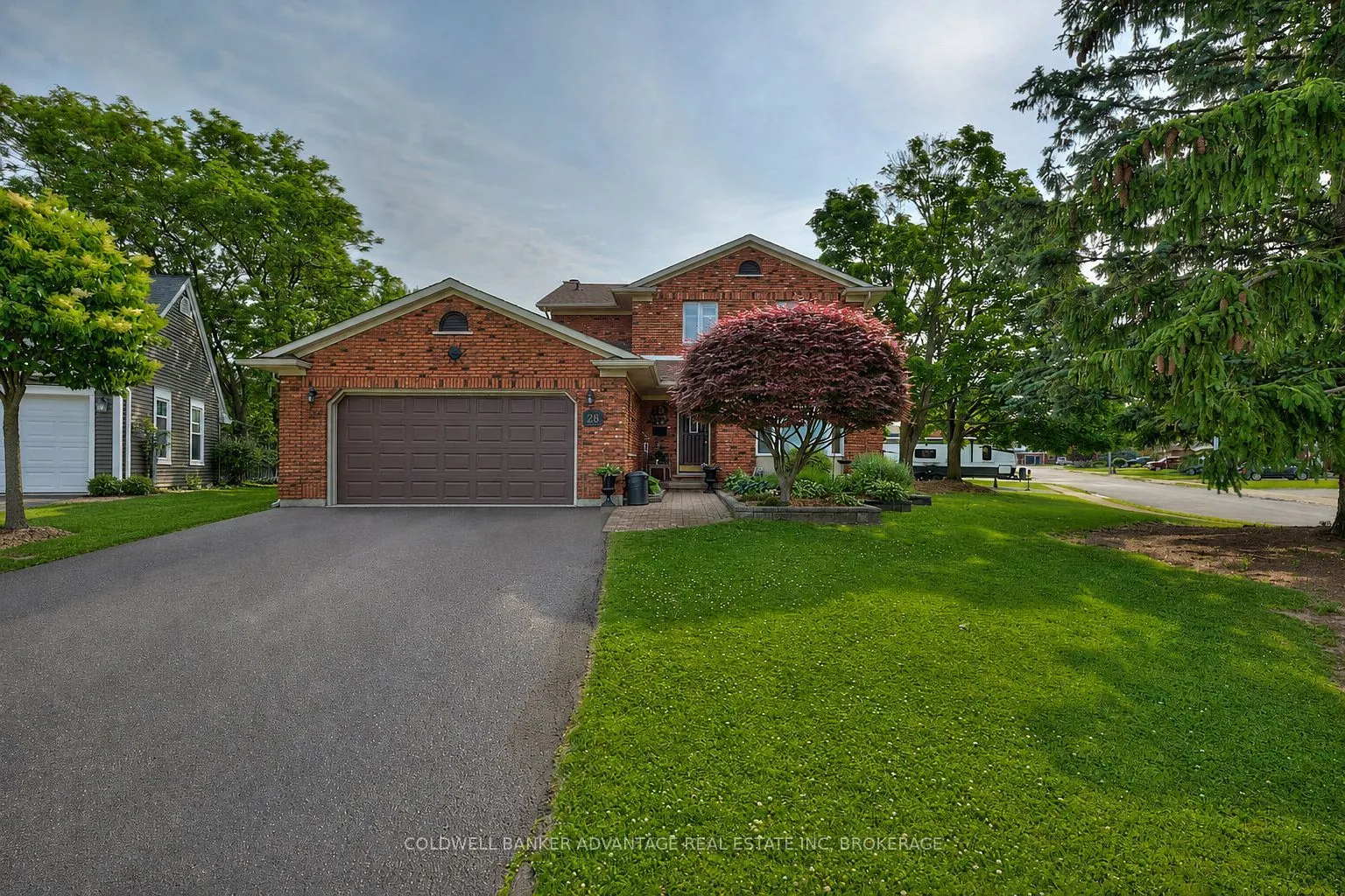 28 Dixon Crescent