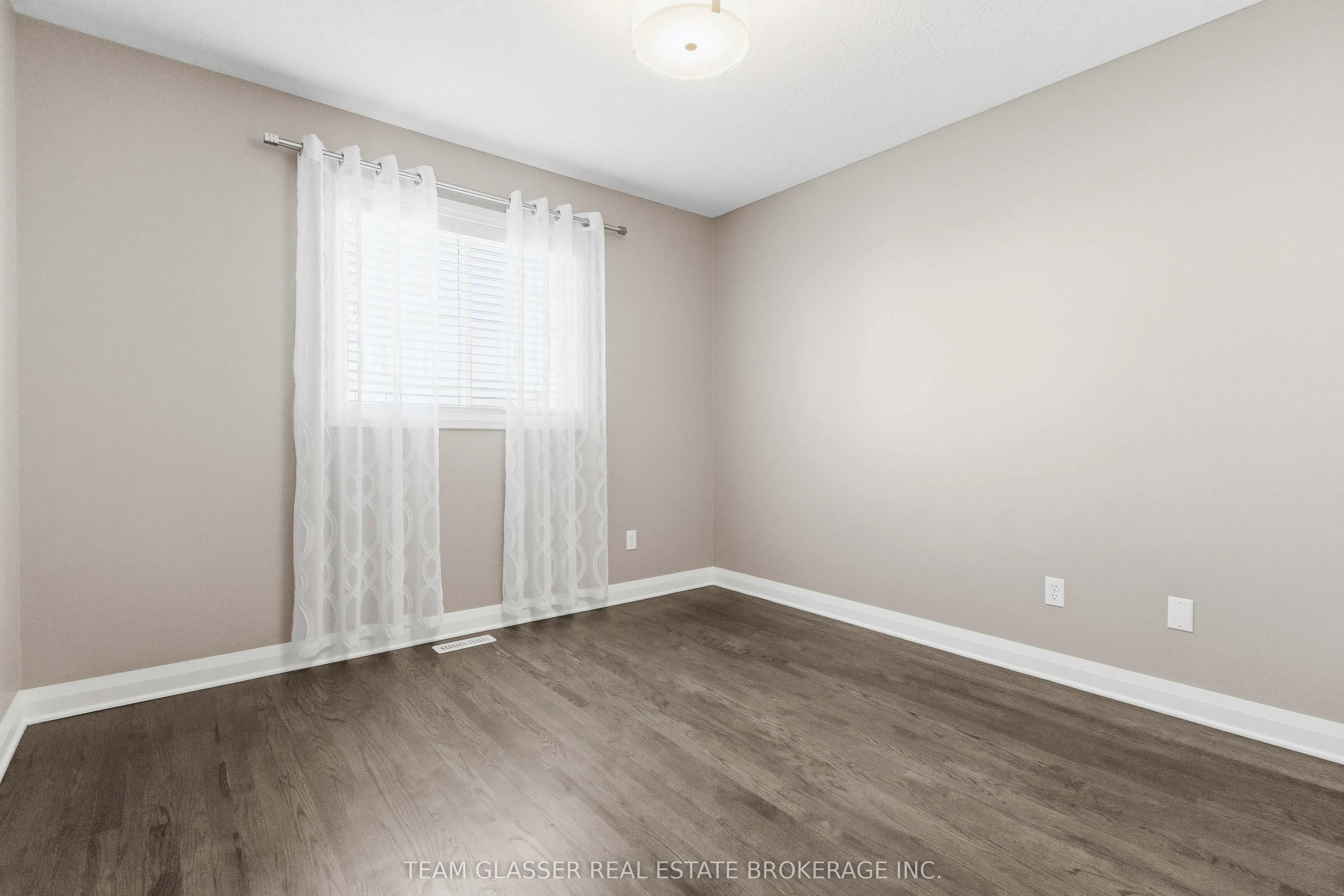2334 MEADOWGATE Boulevard