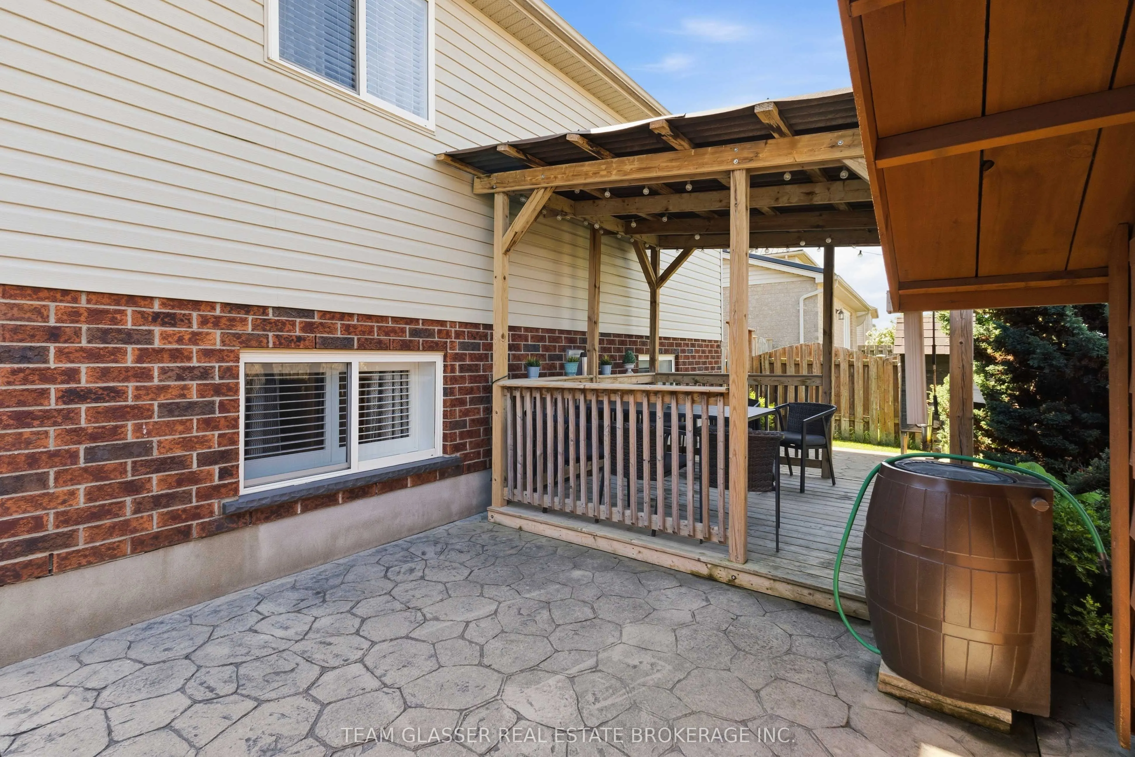 2334 MEADOWGATE Boulevard