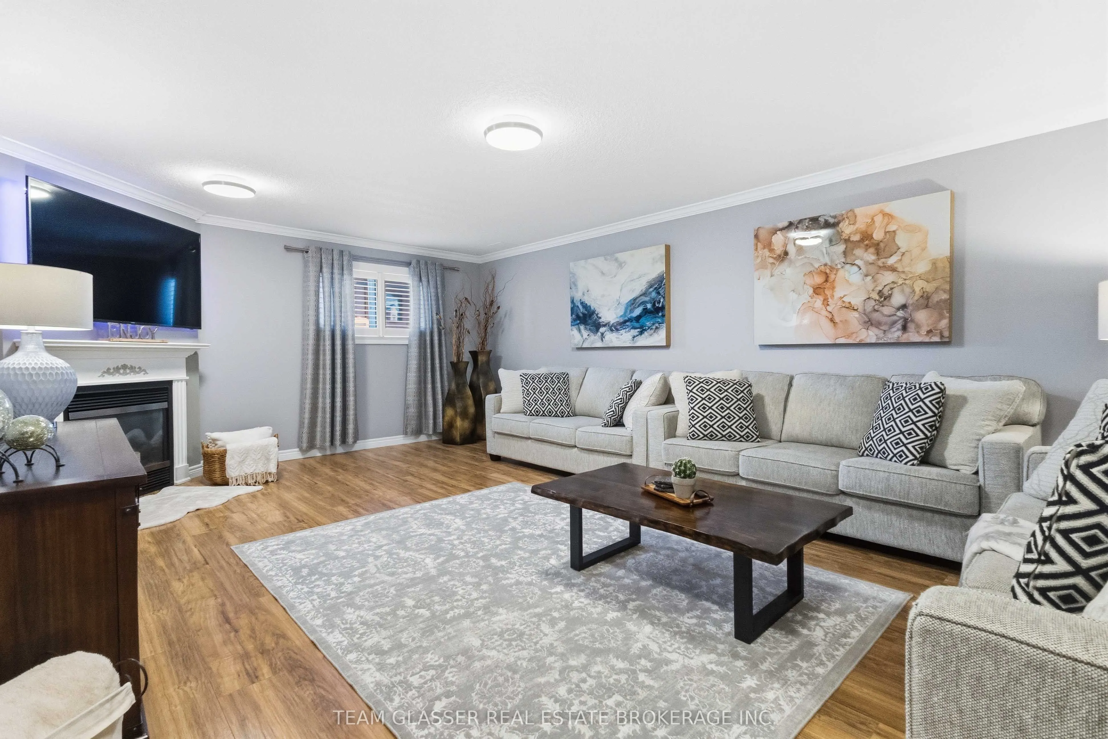 2334 MEADOWGATE Boulevard