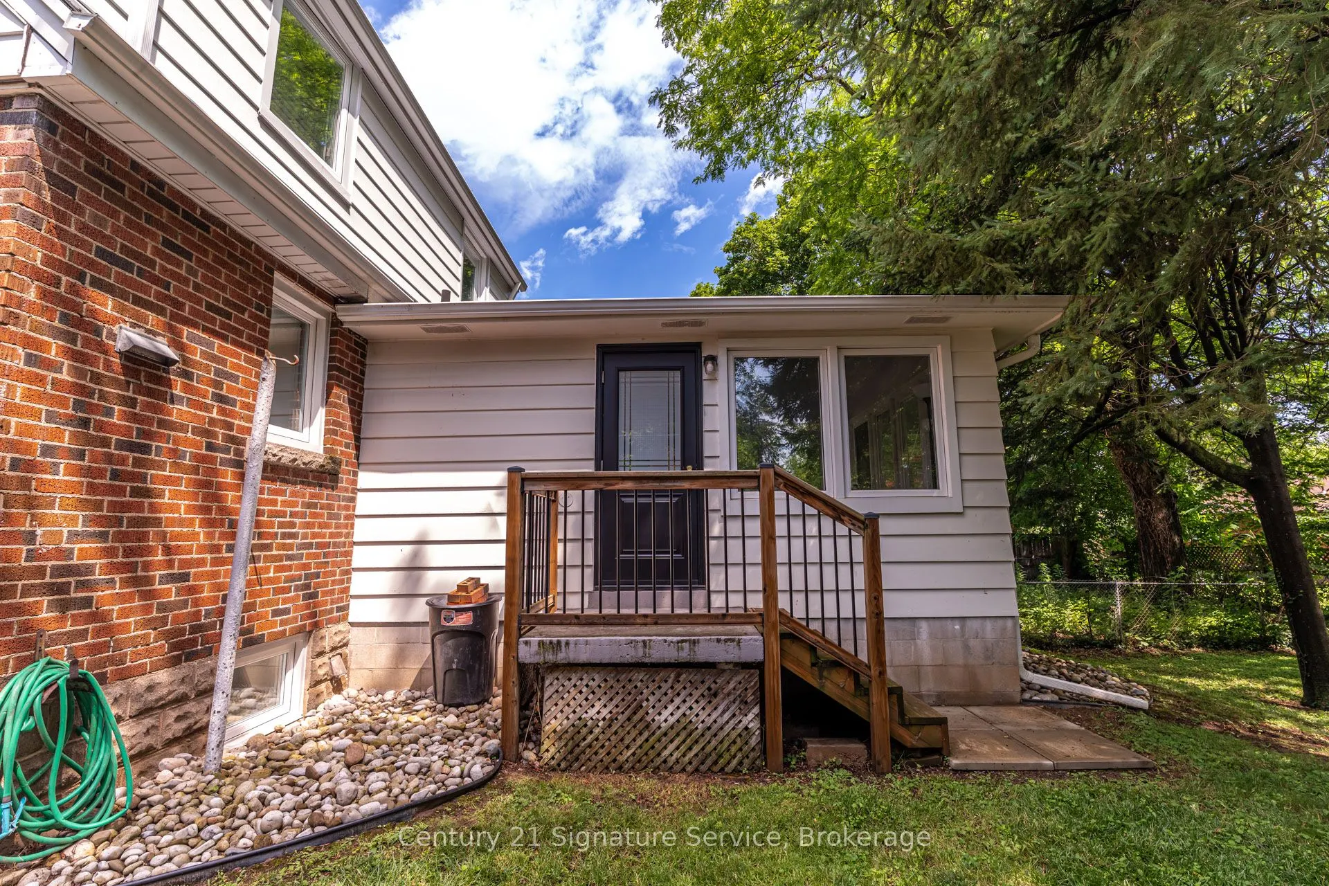13 Allan Avenue