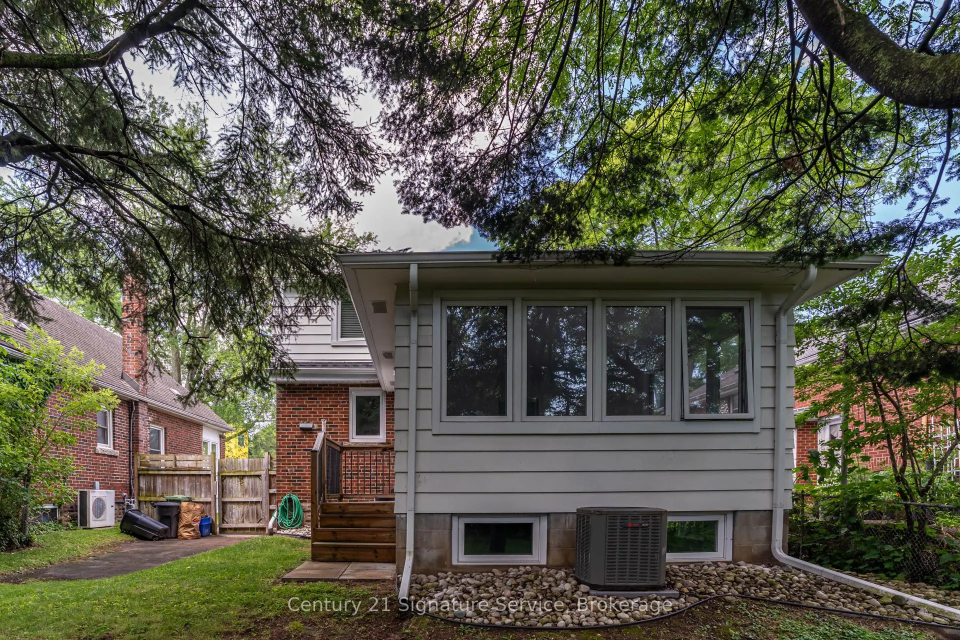 13 Allan Avenue