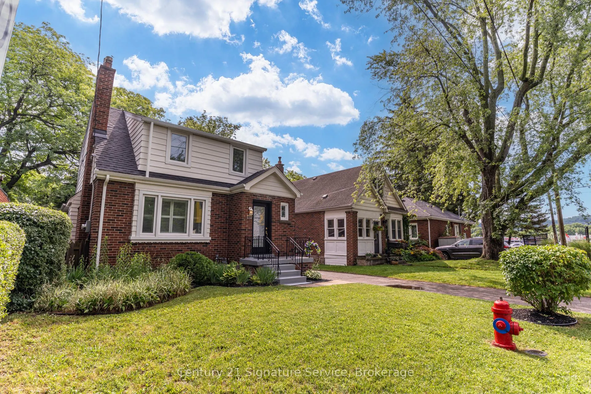 13 Allan Avenue