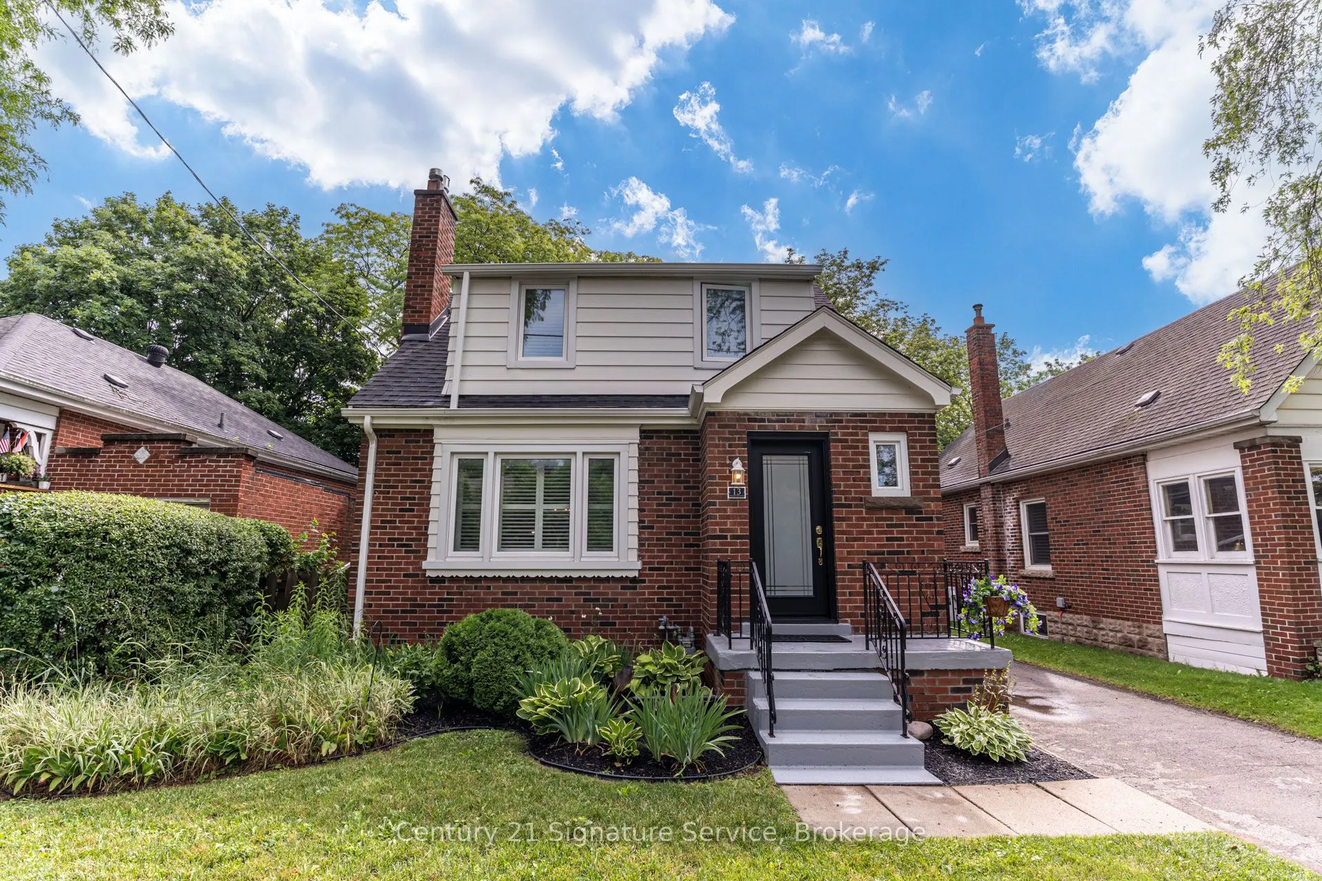 13 Allan Avenue