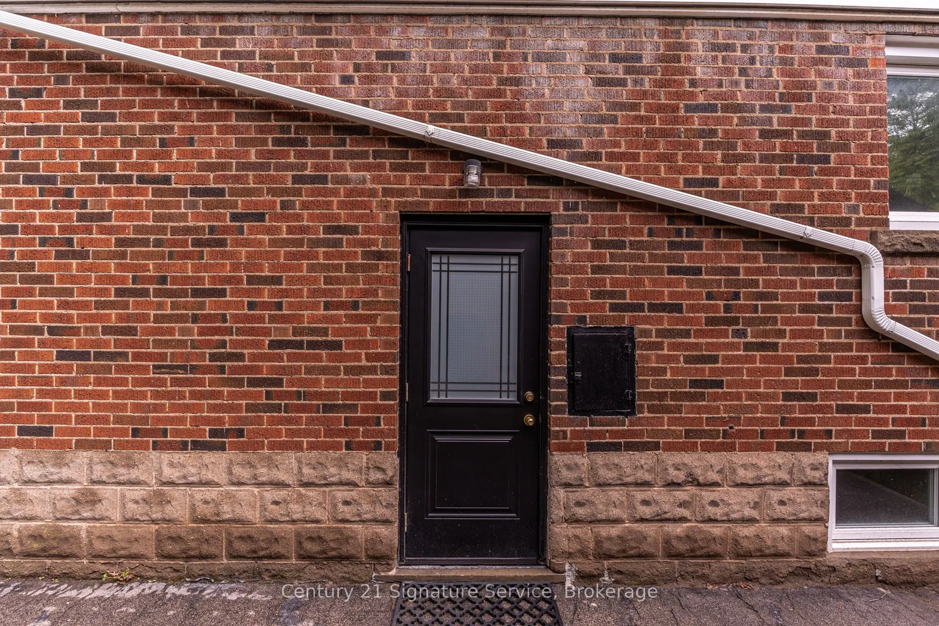 13 Allan Avenue