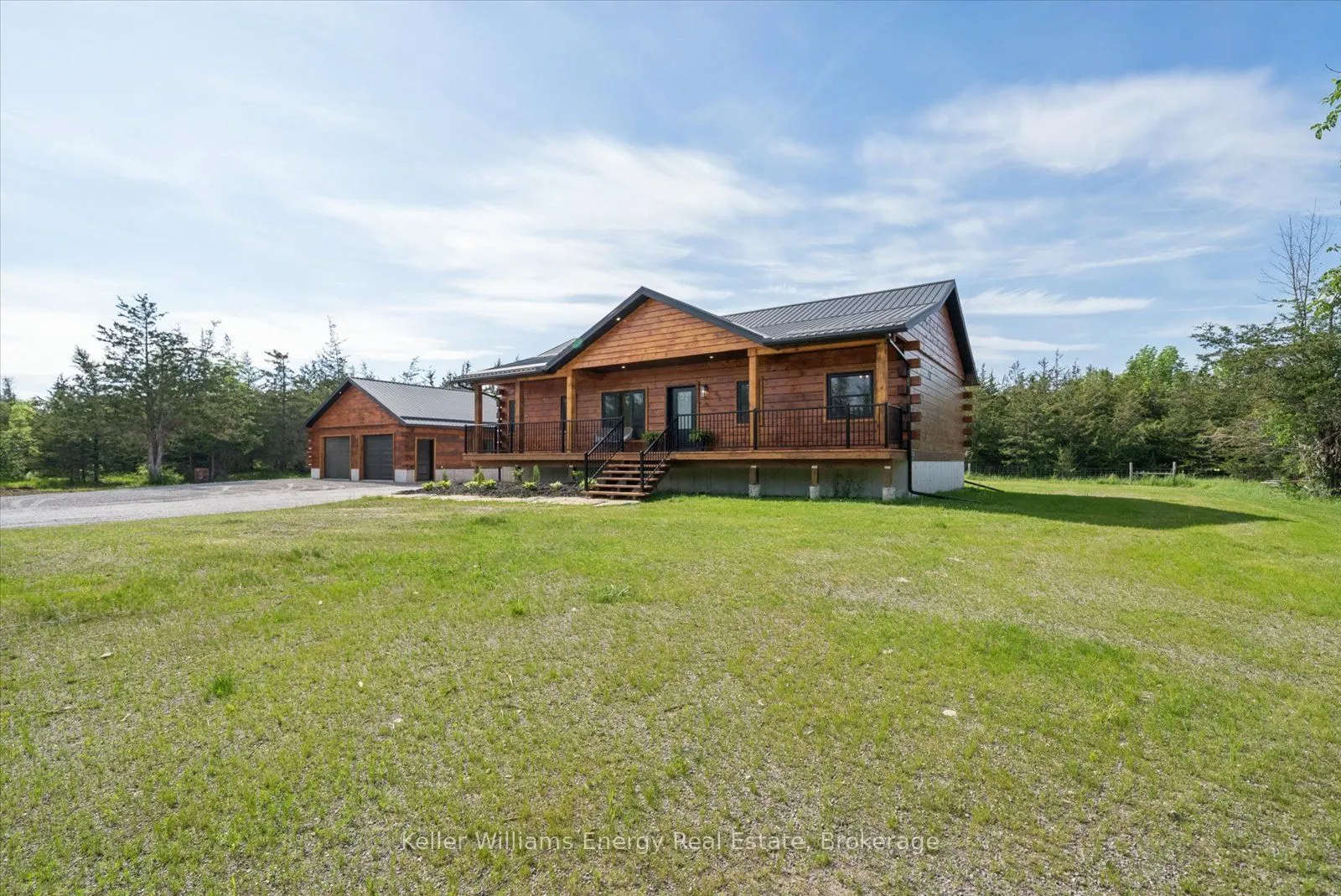 3374 10th Line E