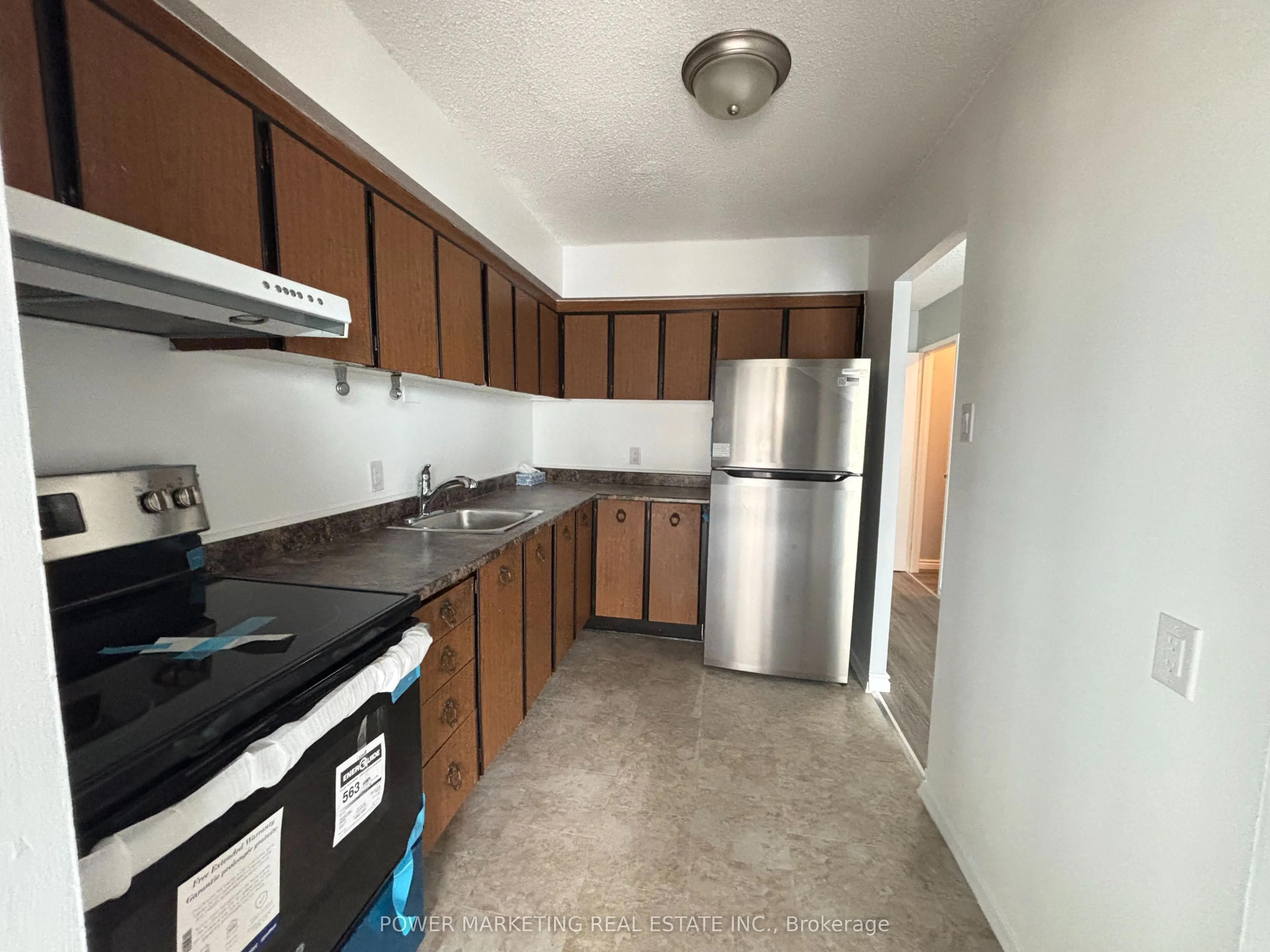 158B MCARTHUR Avenue #1604
