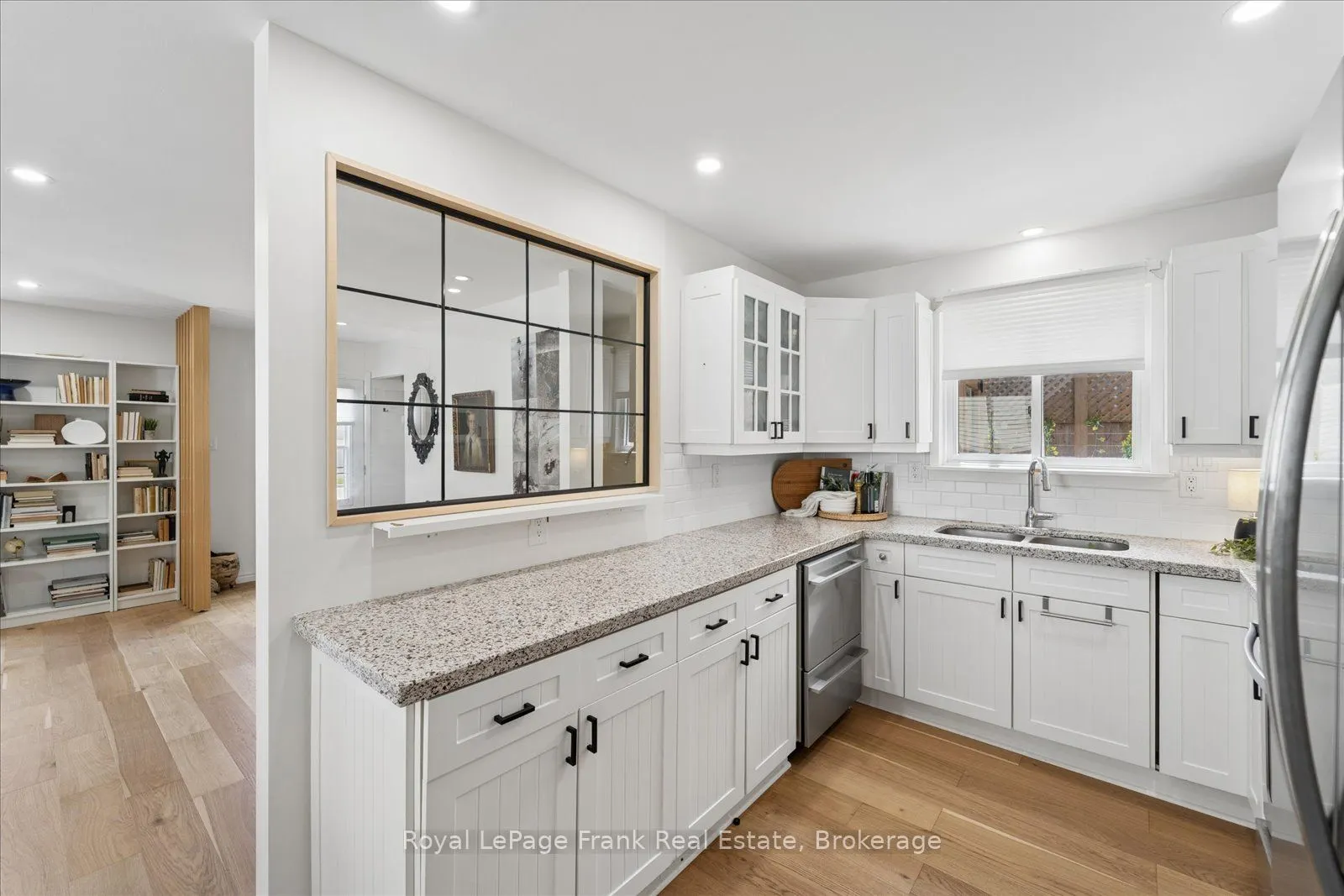 544 Maher Crescent