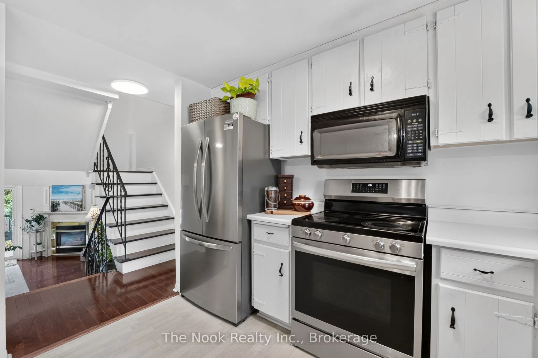 91 LIVINGSTON Avenue #12