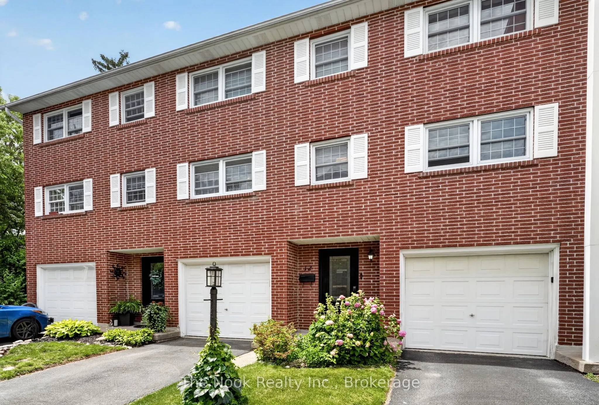 91 LIVINGSTON Avenue #12