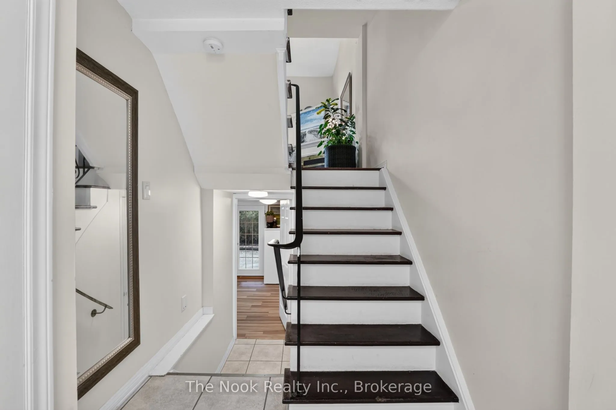 91 LIVINGSTON Avenue #12