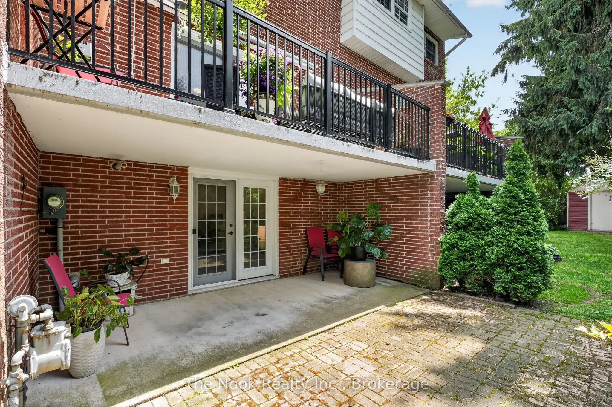91 LIVINGSTON Avenue #12