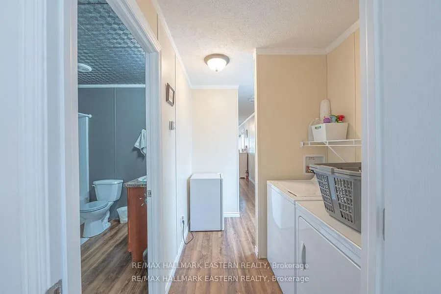 6 Hillview Drive