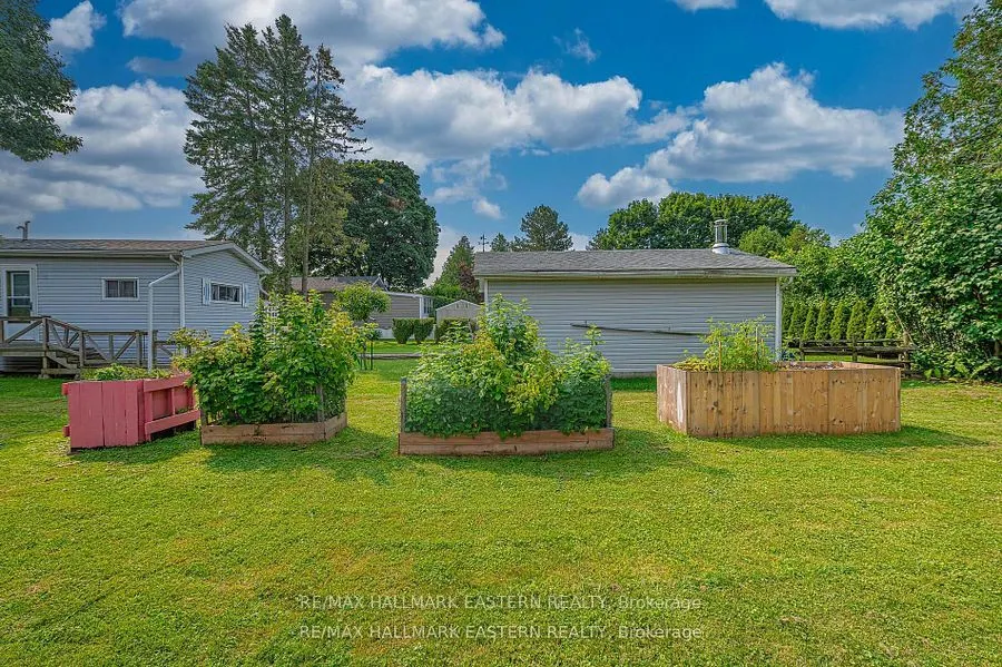 6 Hillview Drive