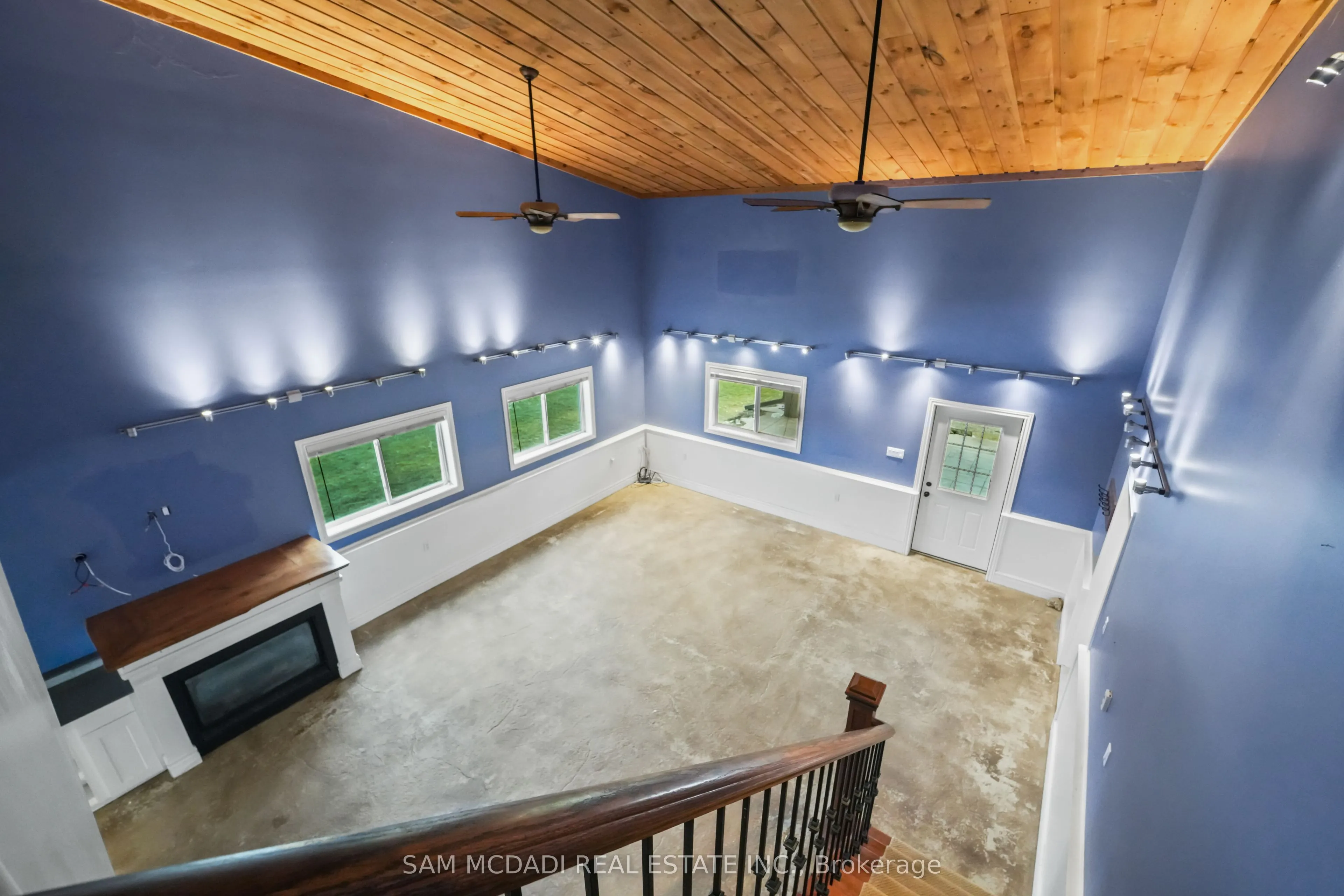 1291 Old Highway 8