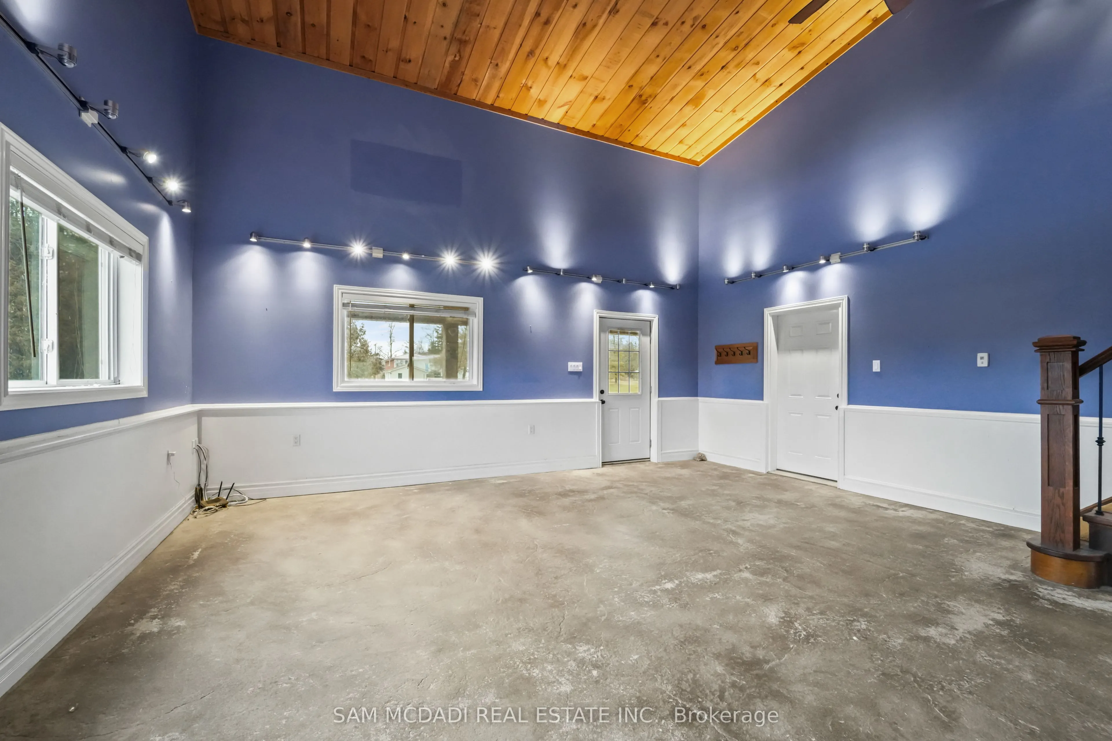 1291 Old Highway 8