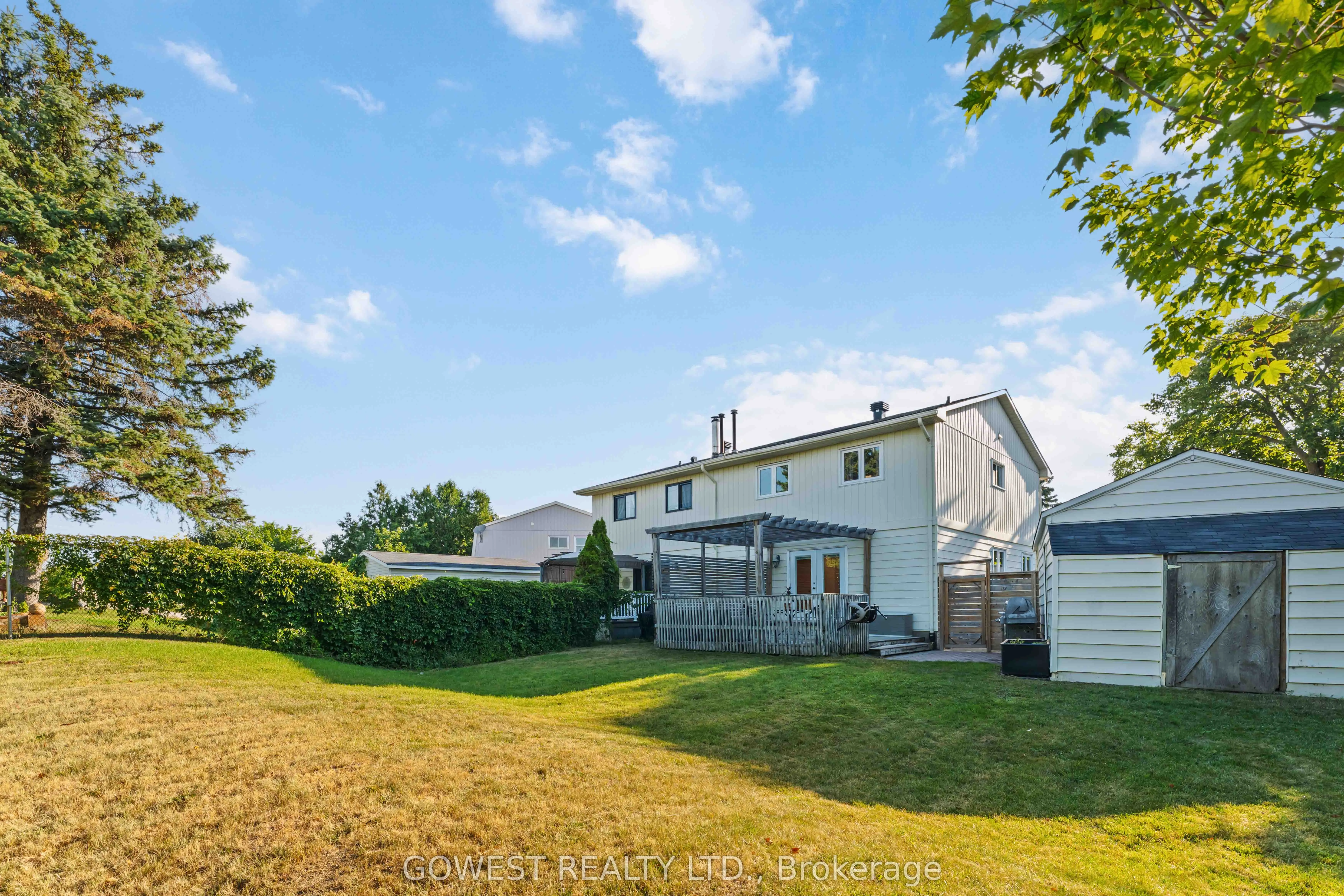 94 Fieldgate Drive