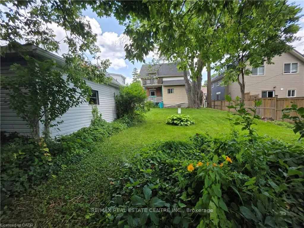 20 Fairview Avenue