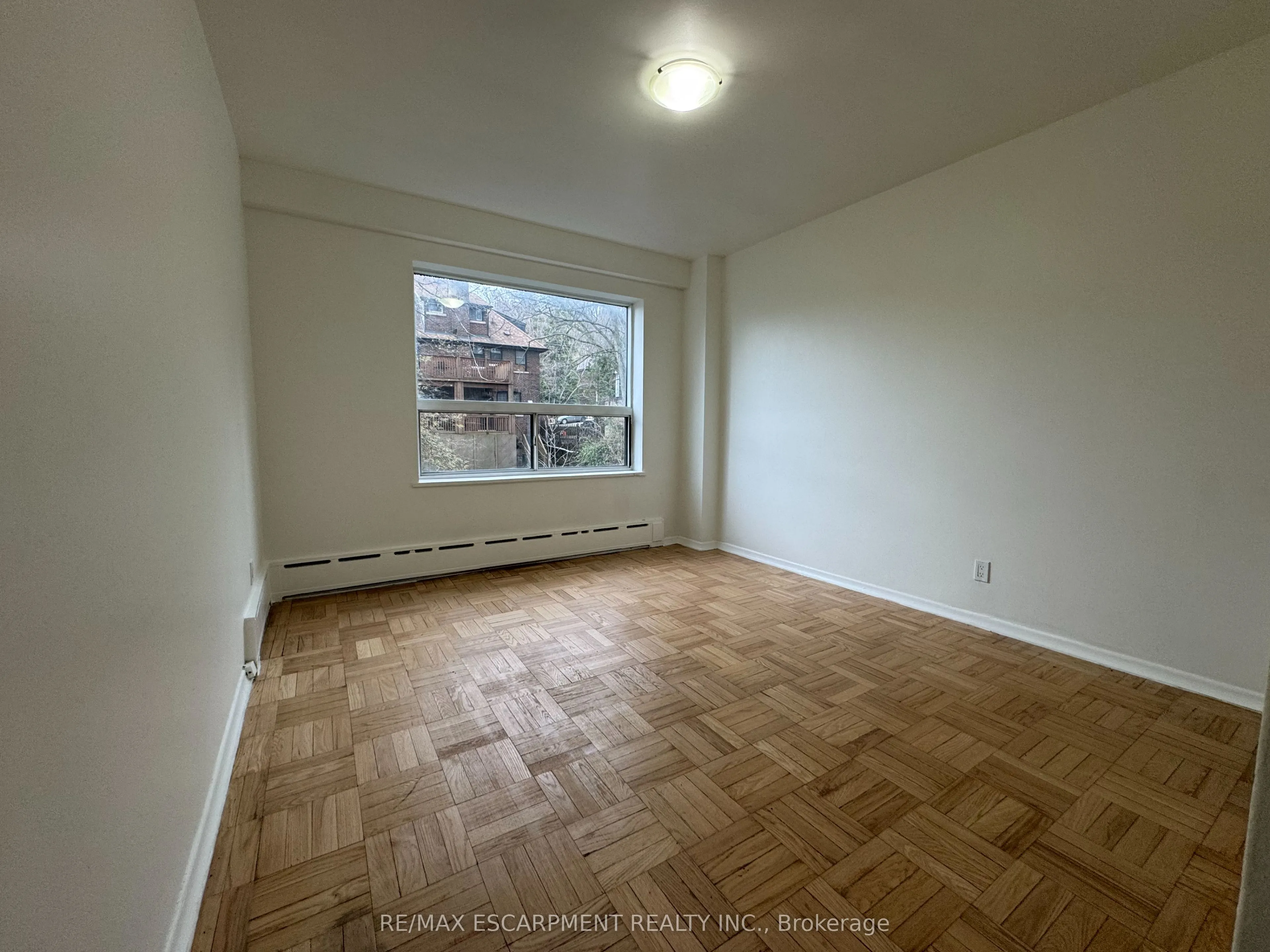 325A James Street S #106