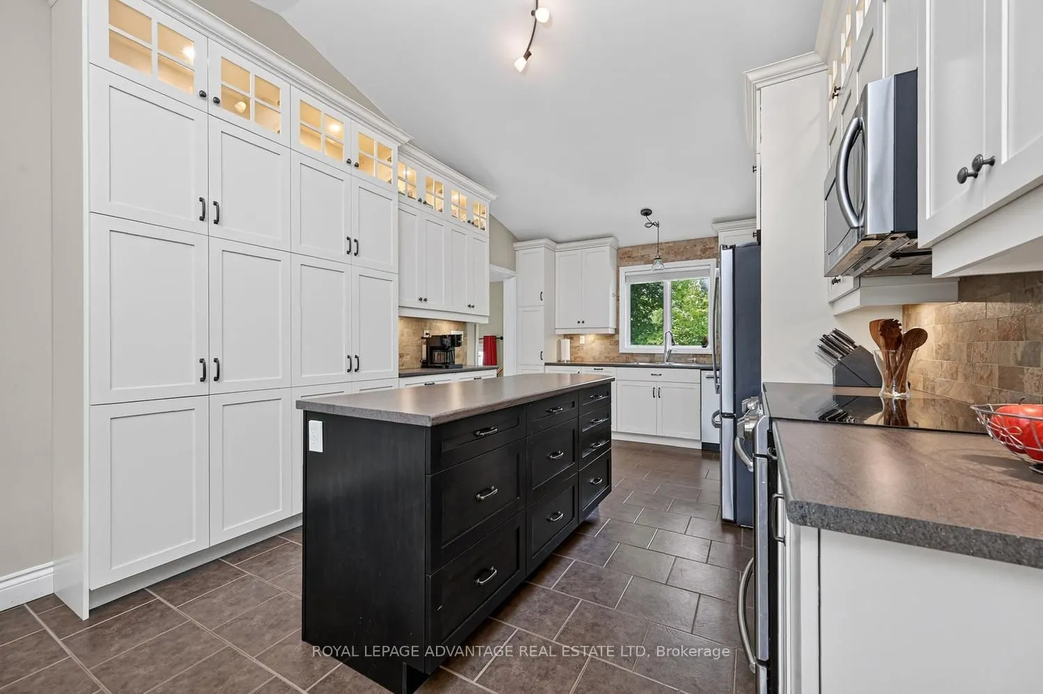 240 NOONAN Road S