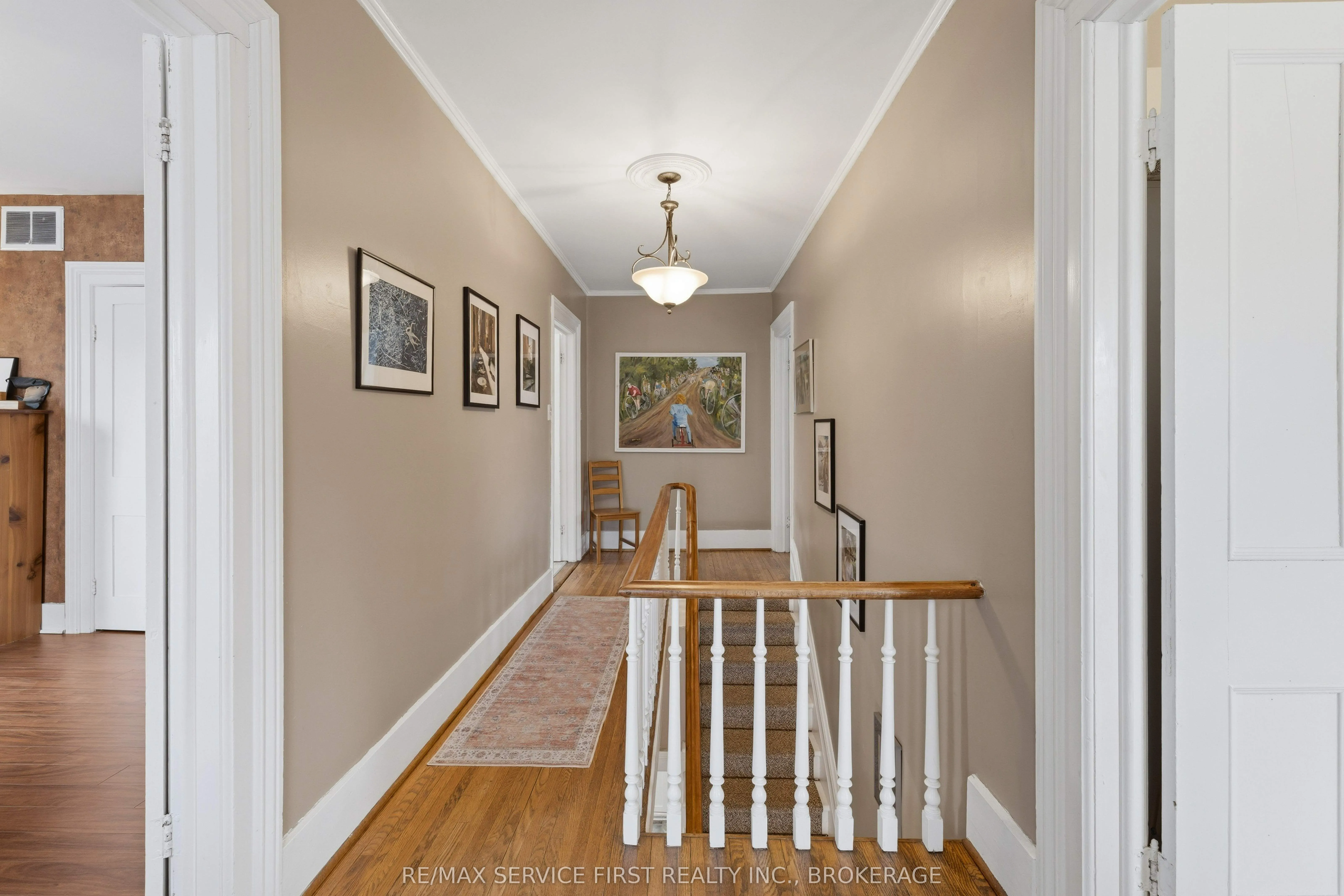 15 Graham Street E