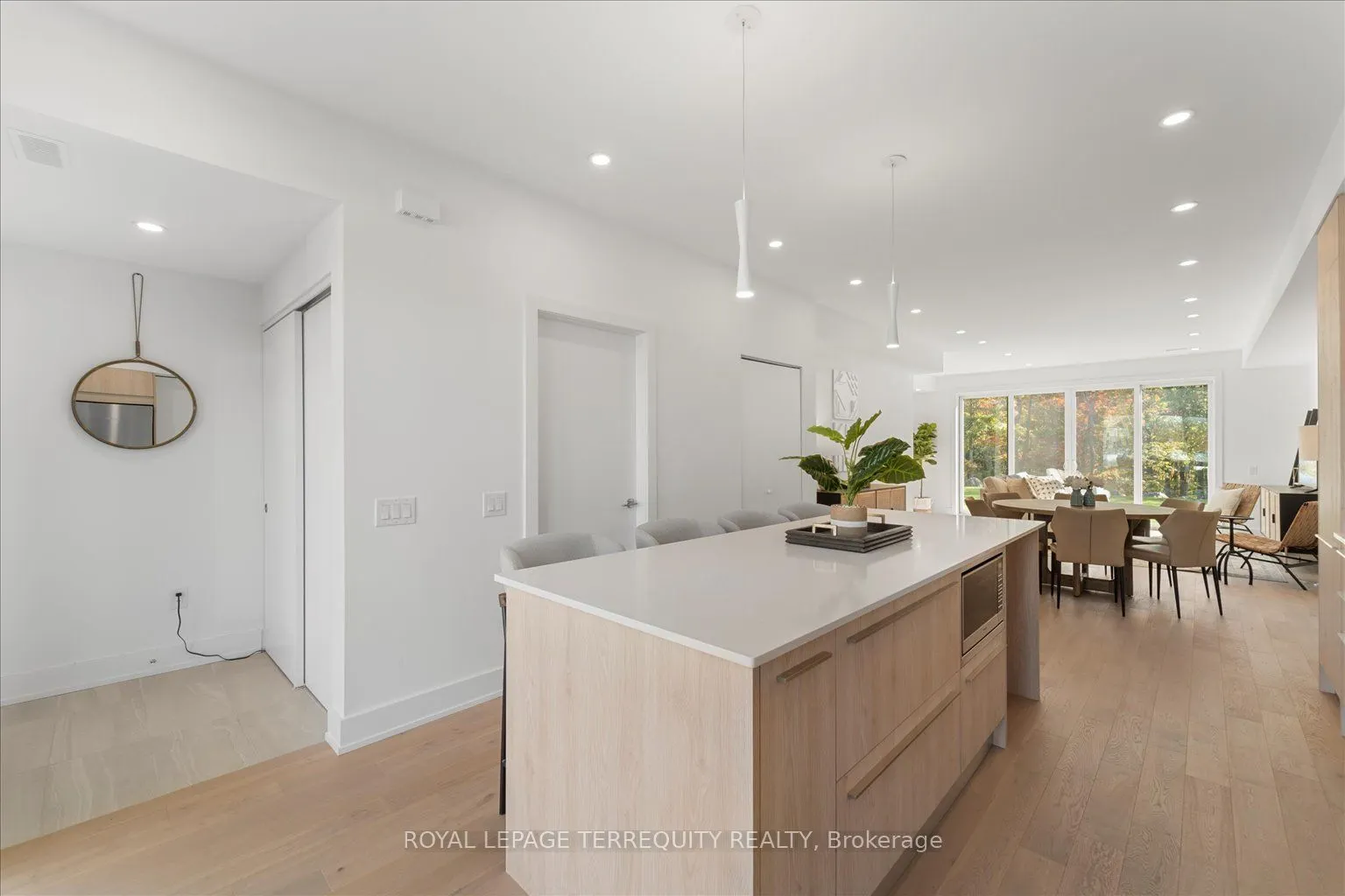 37 Rockmount Crescent