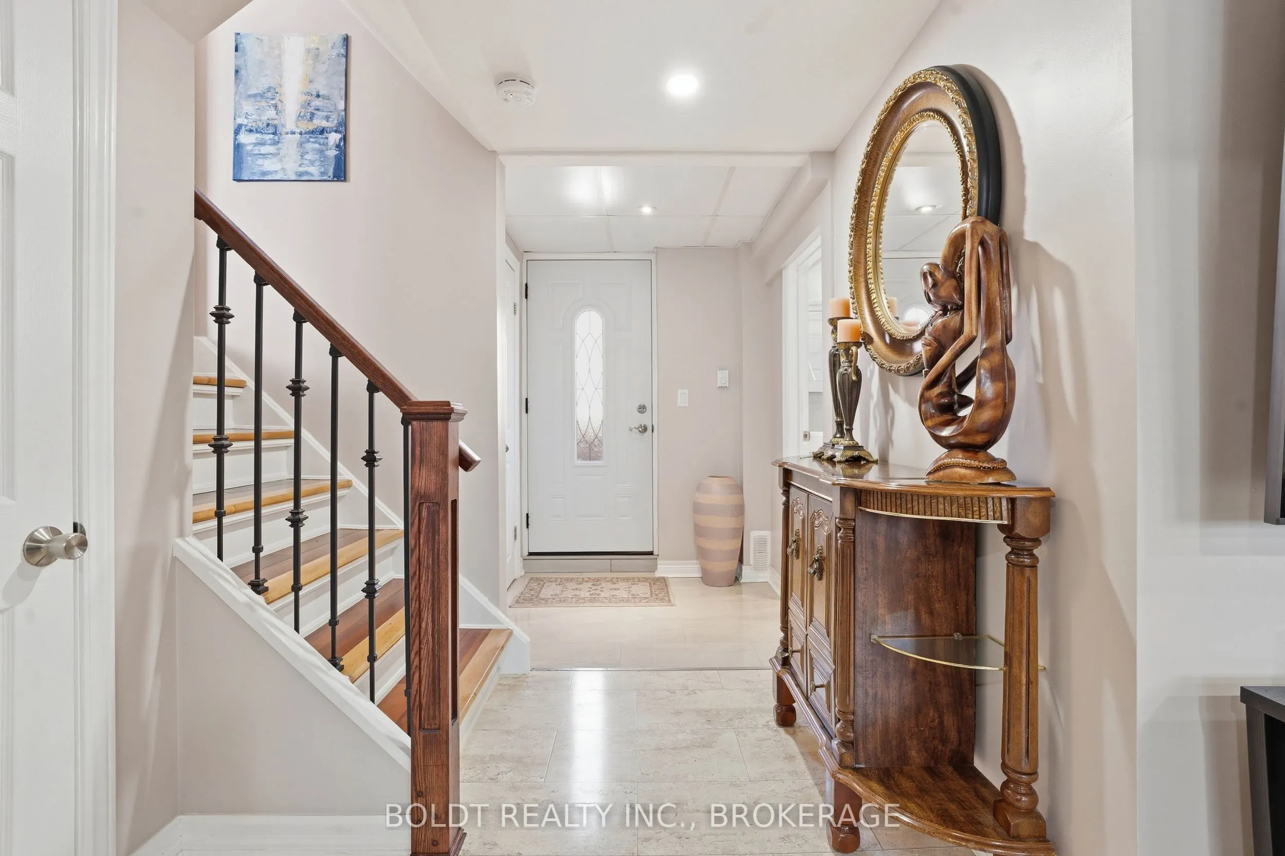 628 Vine Street