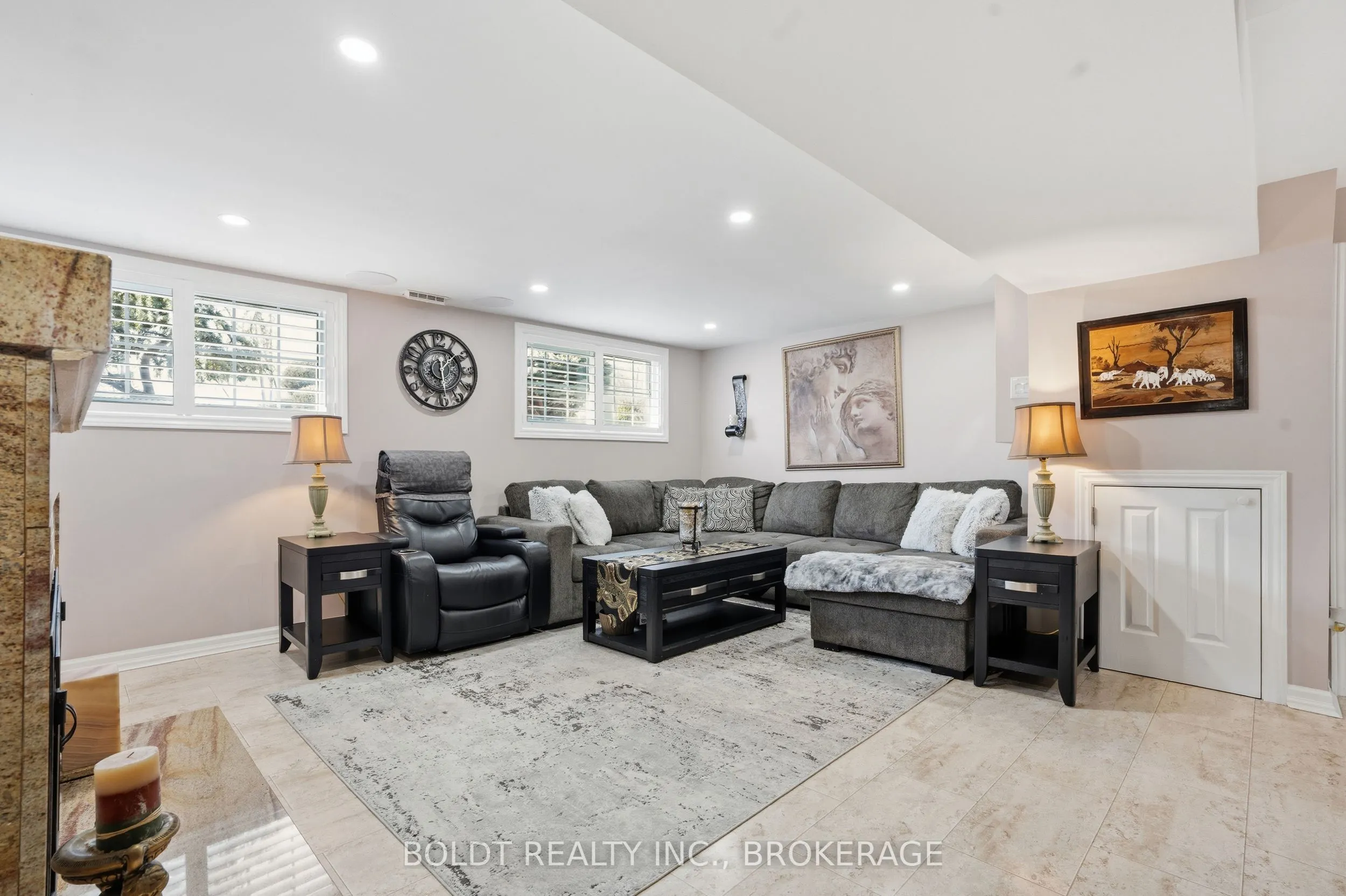 628 Vine Street