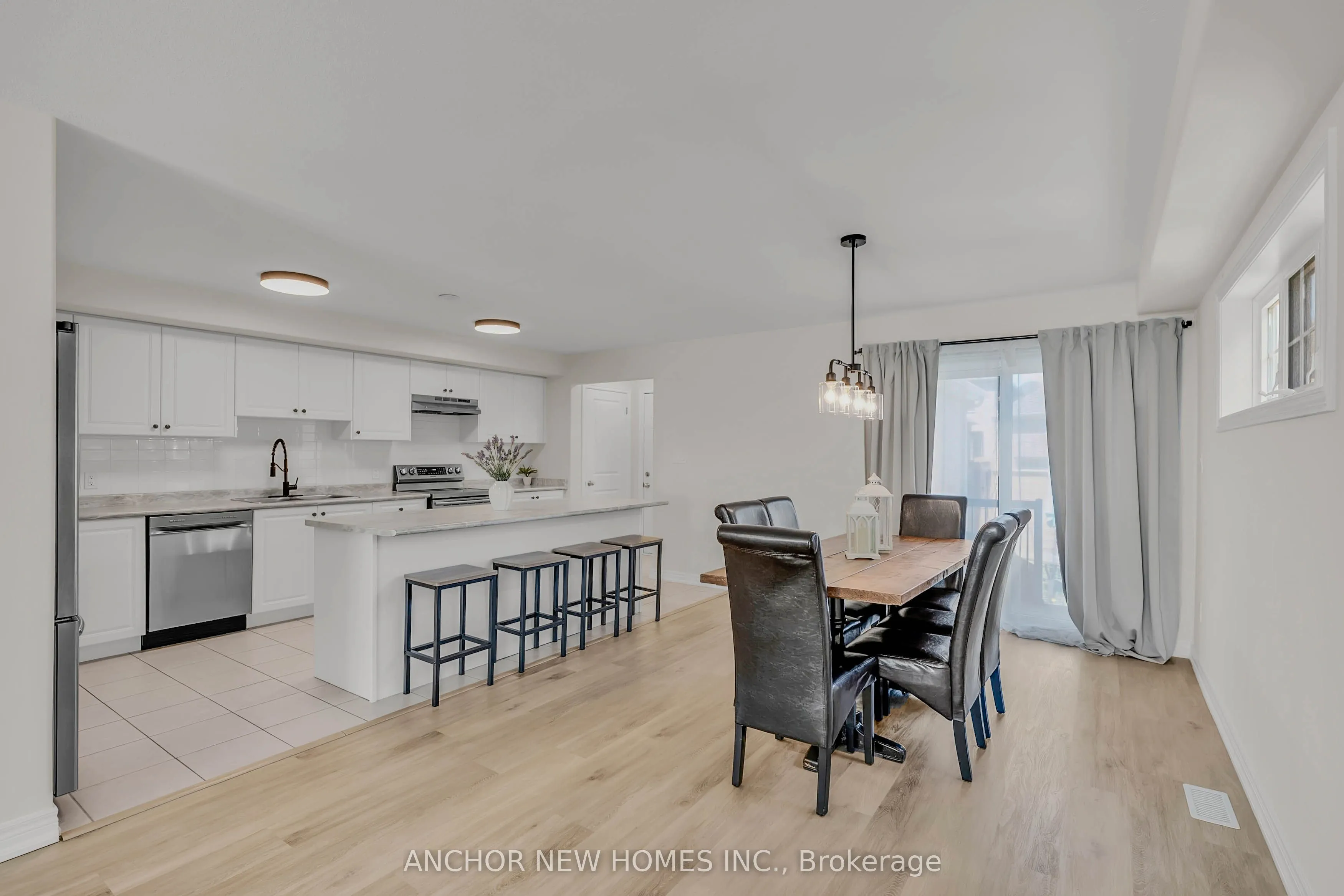 883 Broadway Boulevard