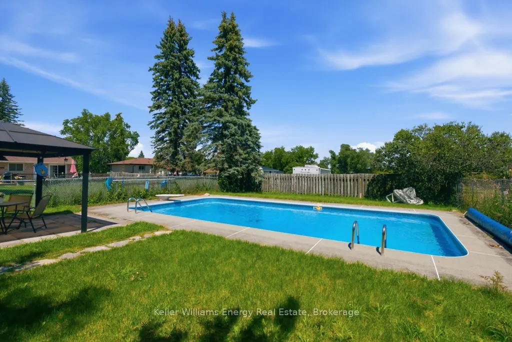 615 HAMILTON Road