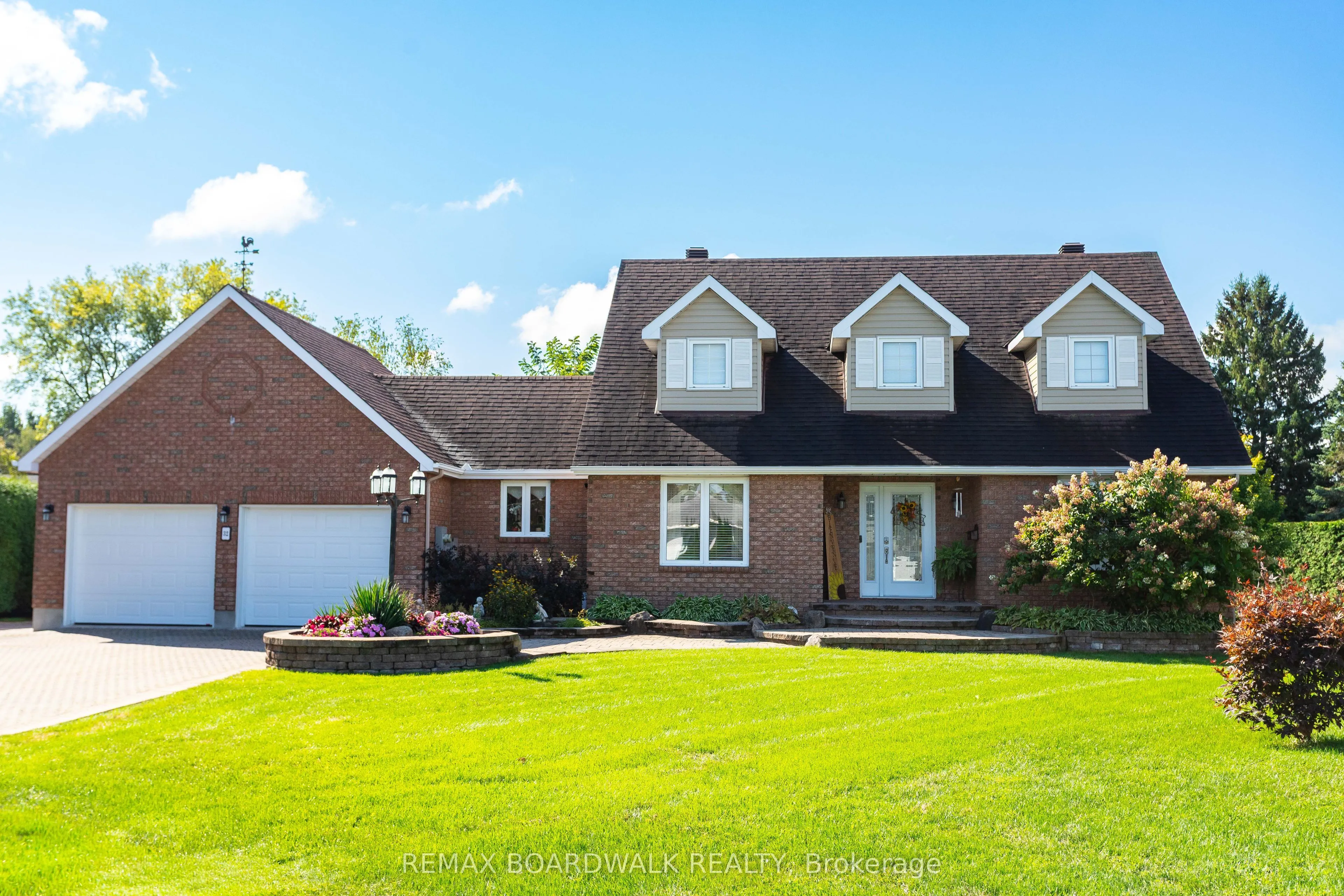 32 Faucher Boulevard