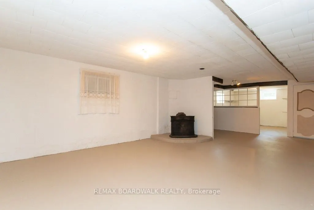 3654 Navan Road