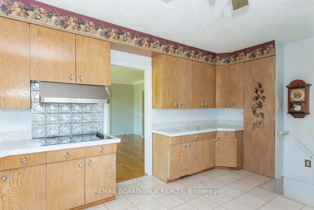 3654 Navan Road
