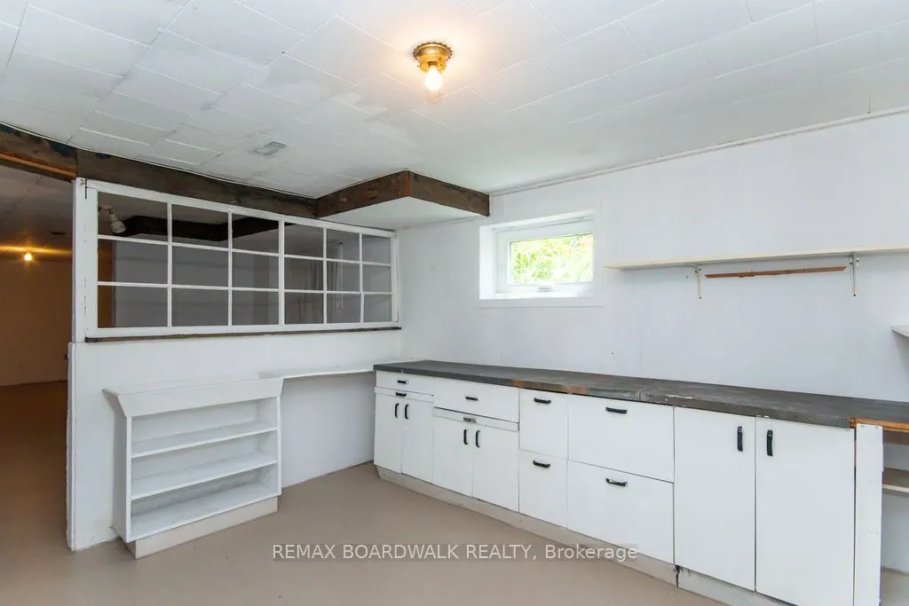 3654 Navan Road