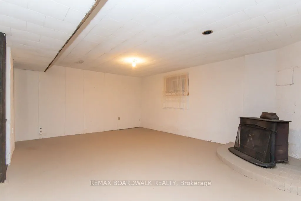 3654 Navan Road
