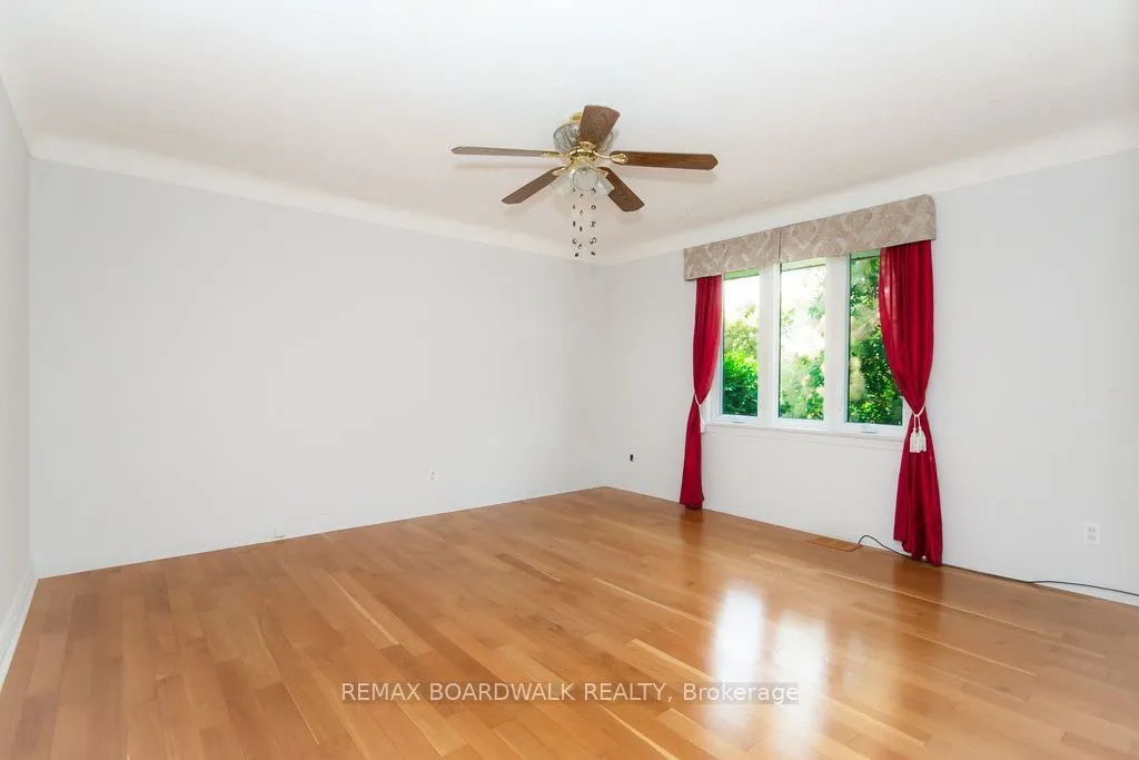 3654 Navan Road