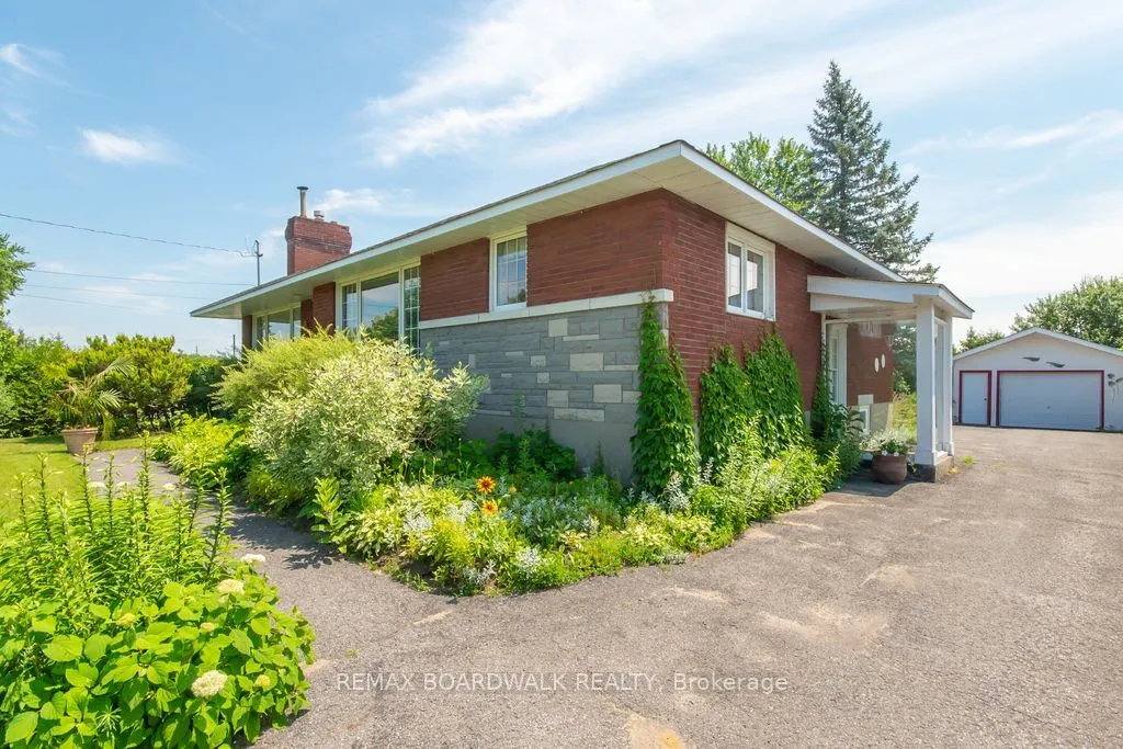 3654 Navan Road