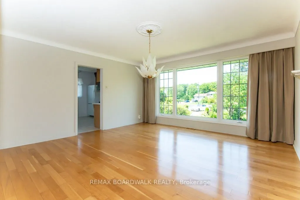 3654 Navan Road