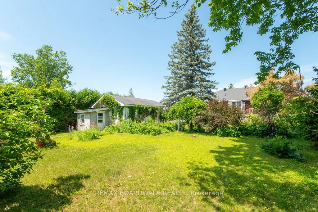 3654 Navan Road