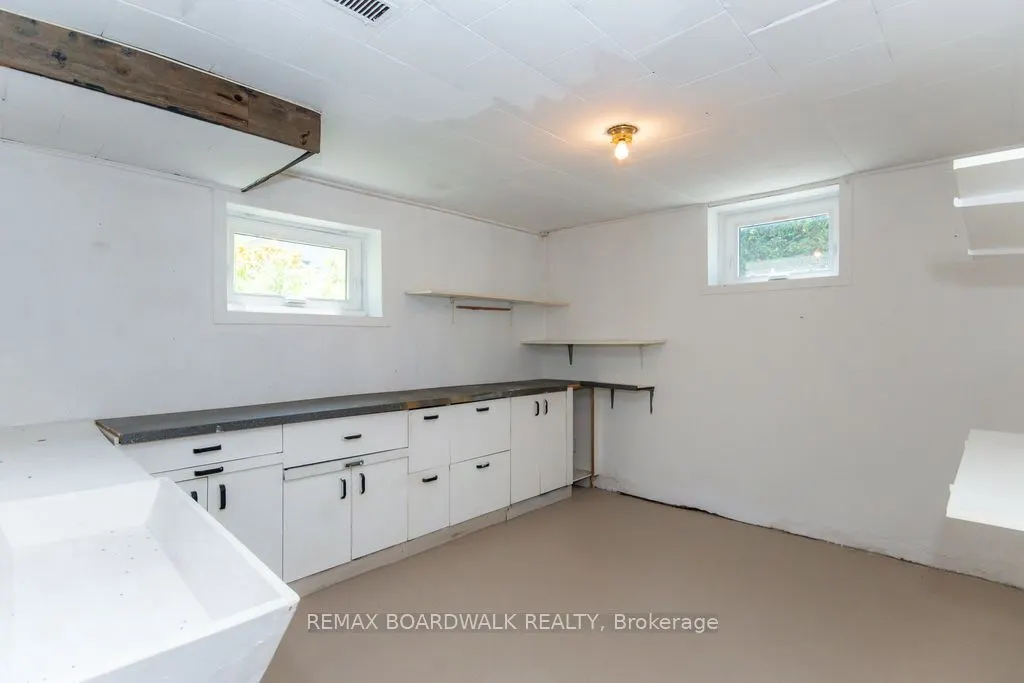 3654 Navan Road
