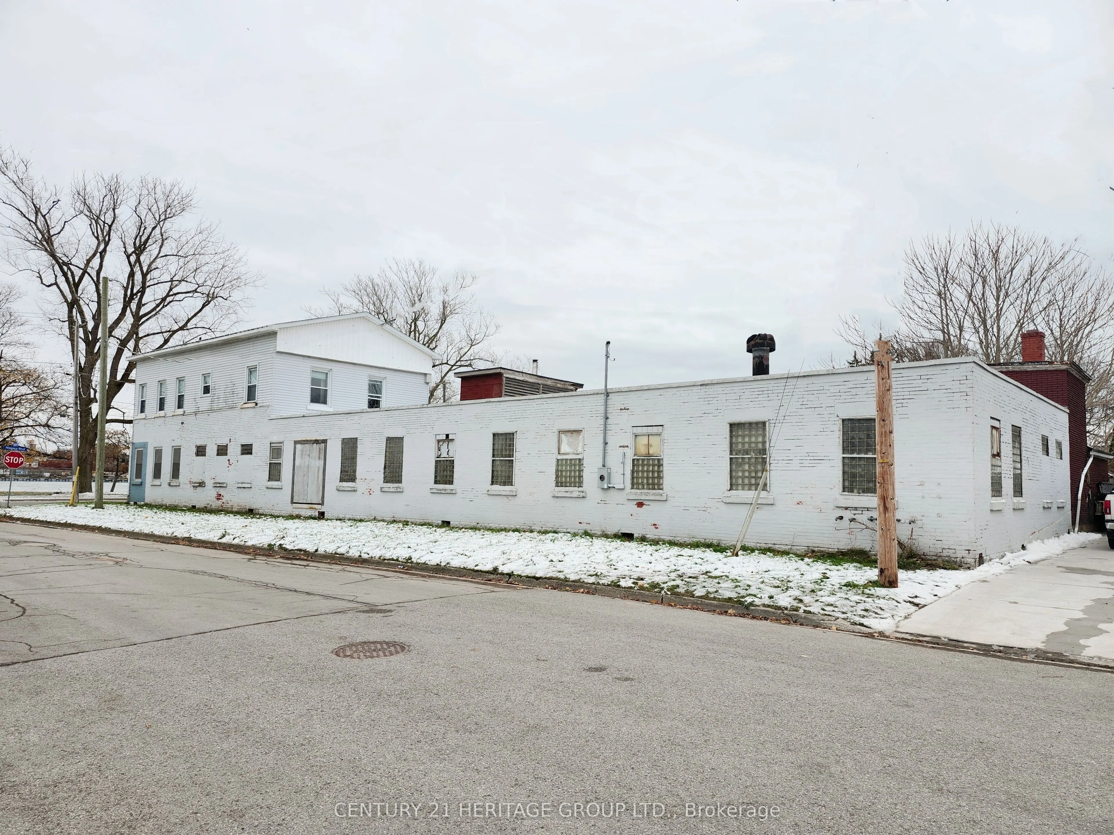 203 Niagara Boulevard