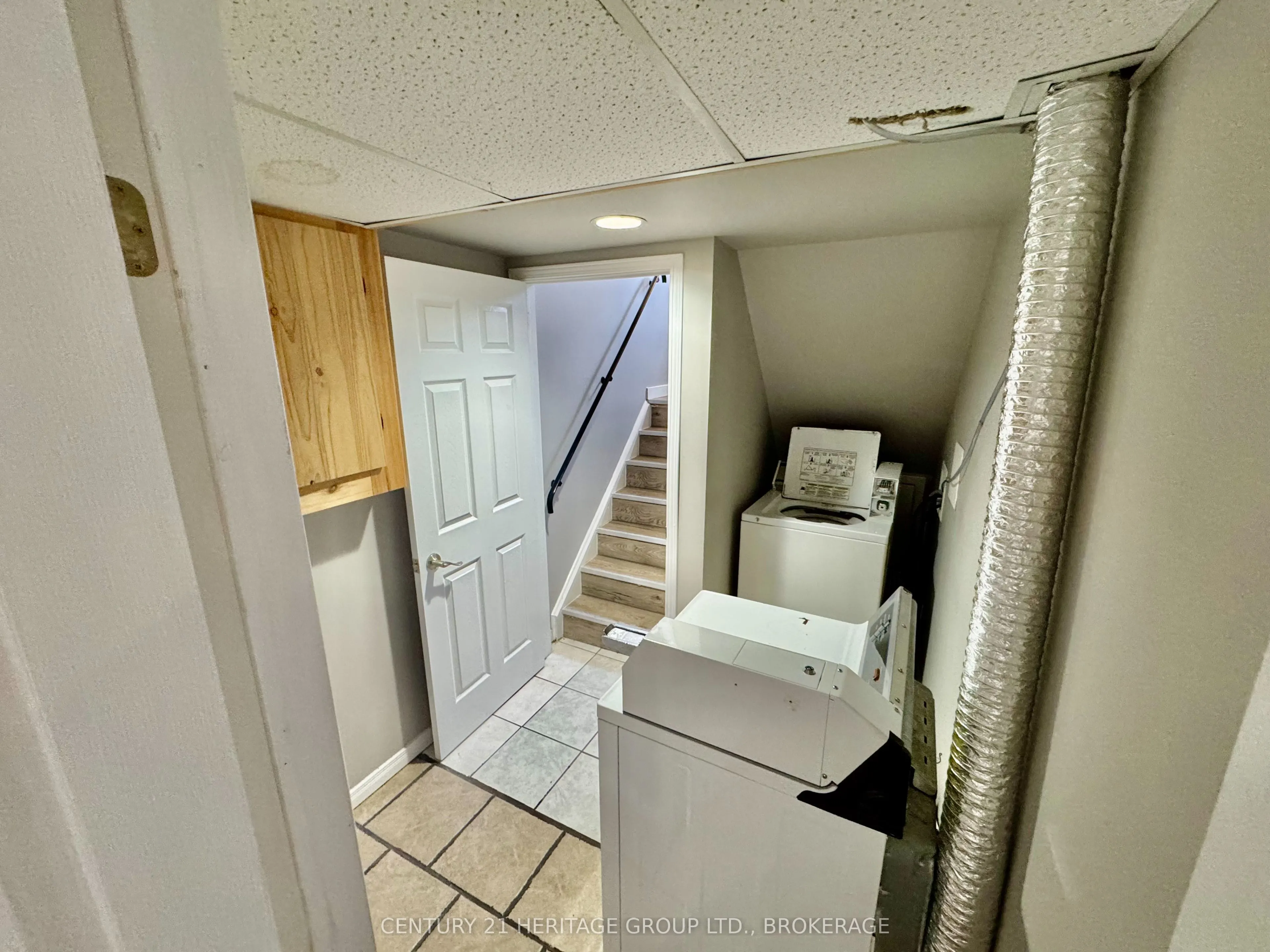 356 Owens Crescent